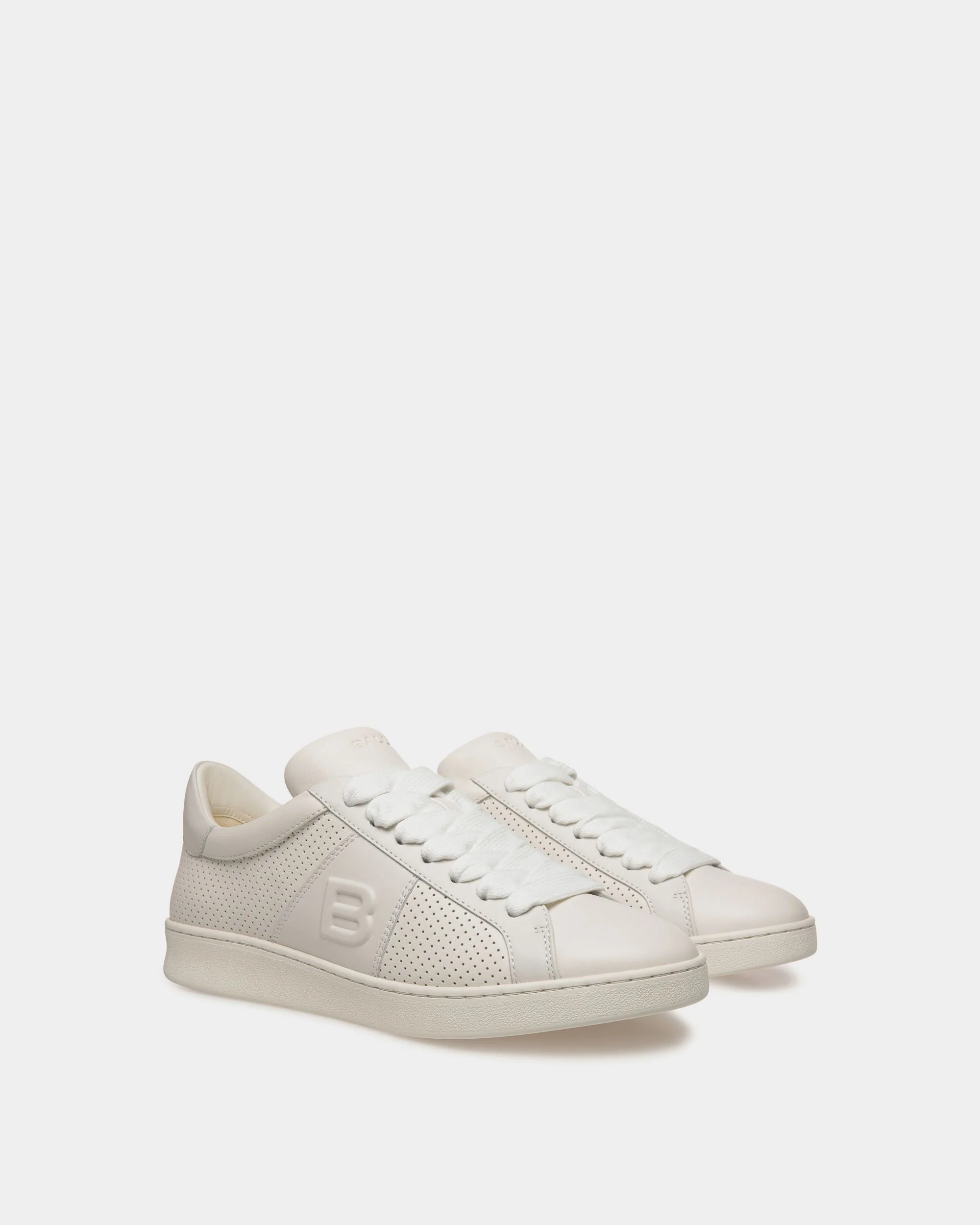 Adrien Brody Travel Collection Sneaker In White Leather - Image 3