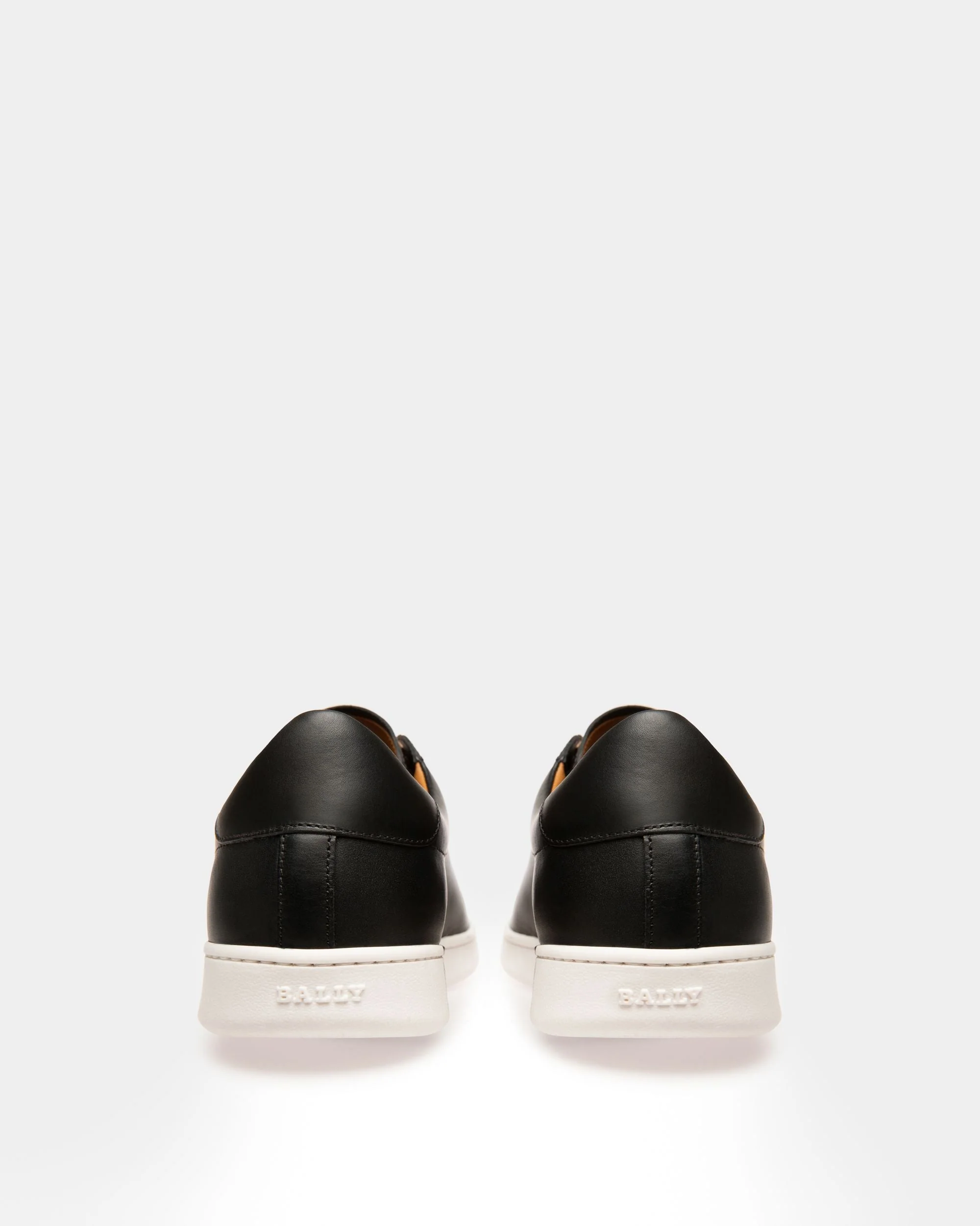 Asher Men's Leather Trainer In Black - Image 4