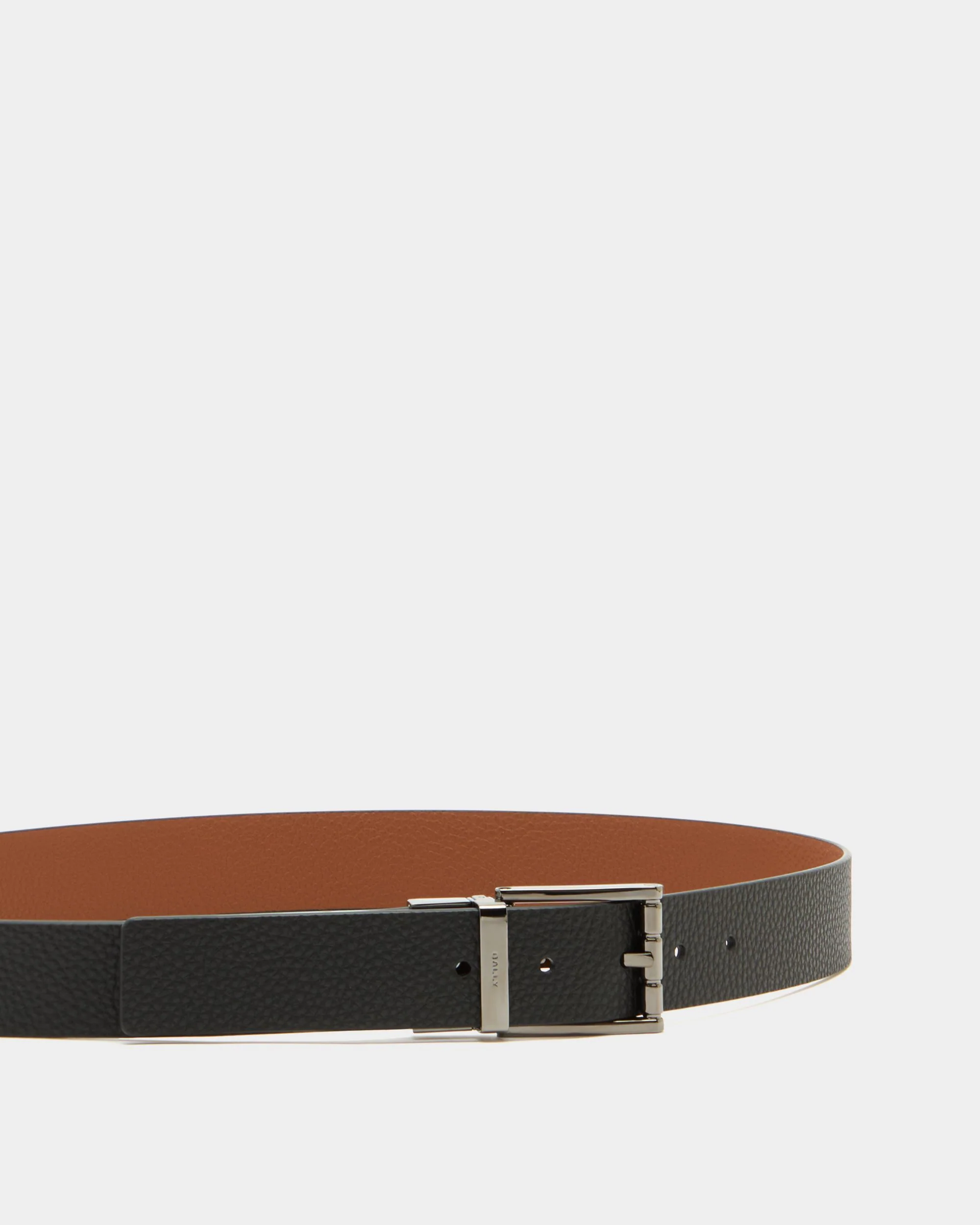Astory Adjustable And Reversible Belt in Black and Amber Brown Leather - Image 4