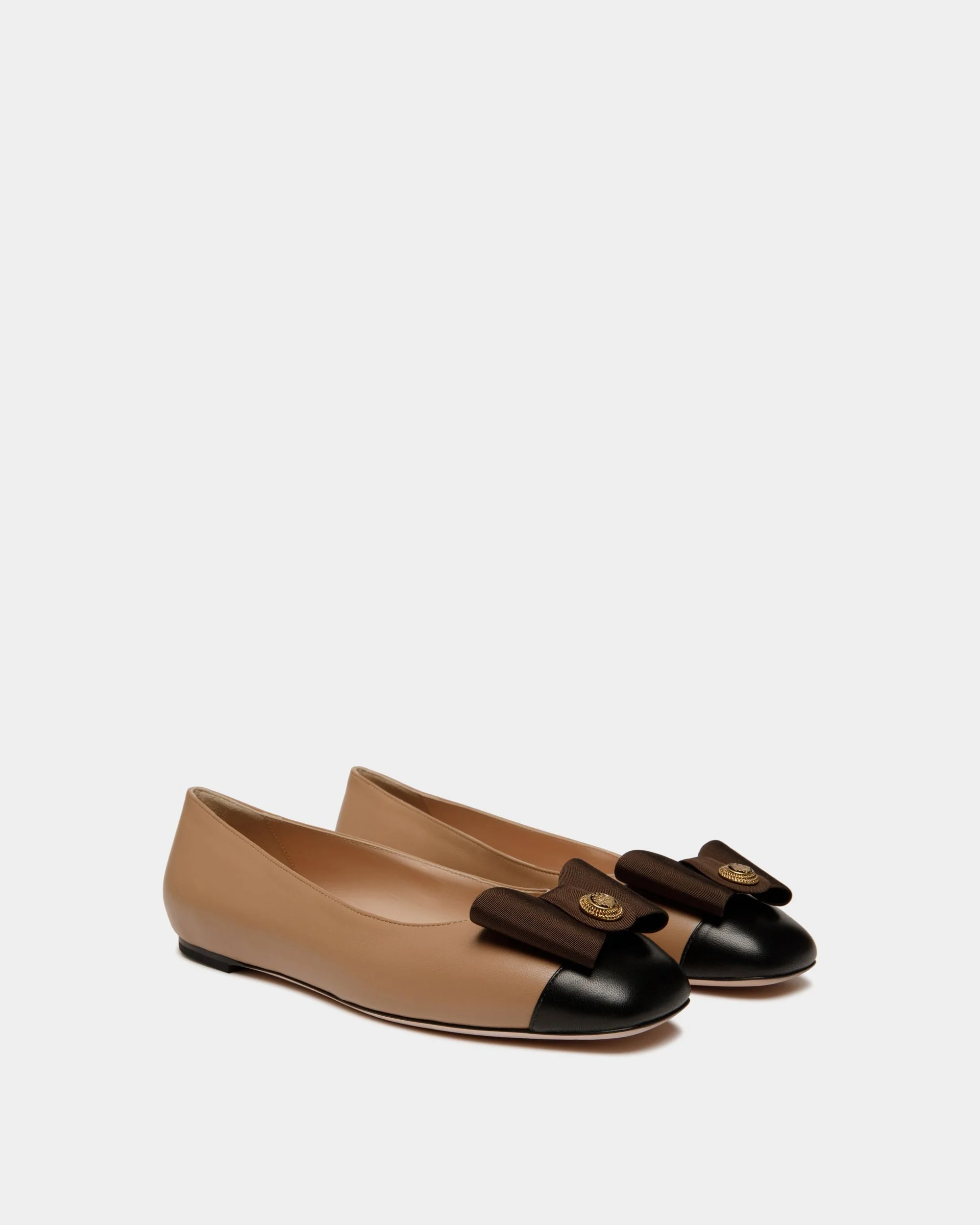 B-Bow Flat in Praline Beige Leather - Image 3