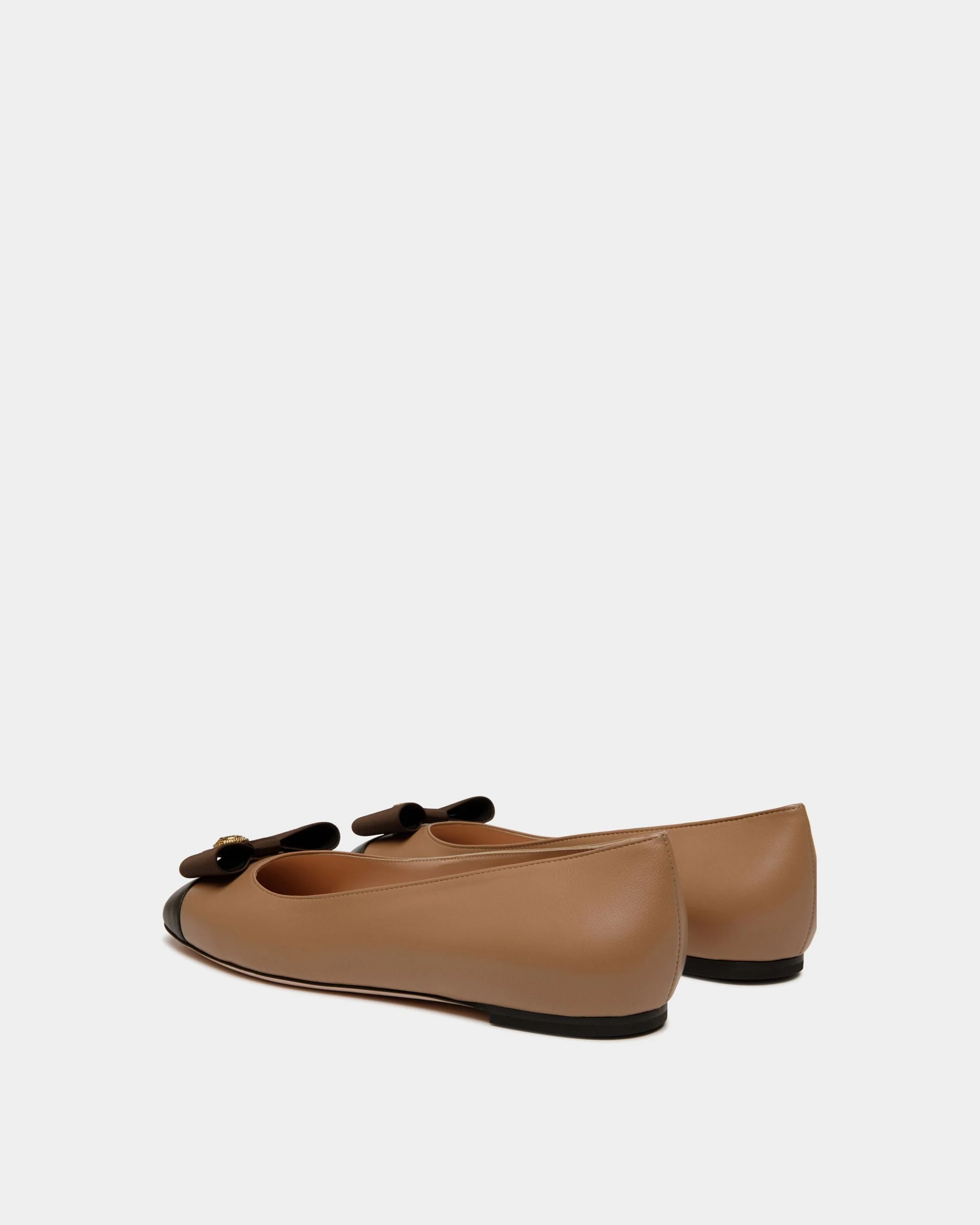 B-Bow Flat in Praline Beige Leather - Image 4