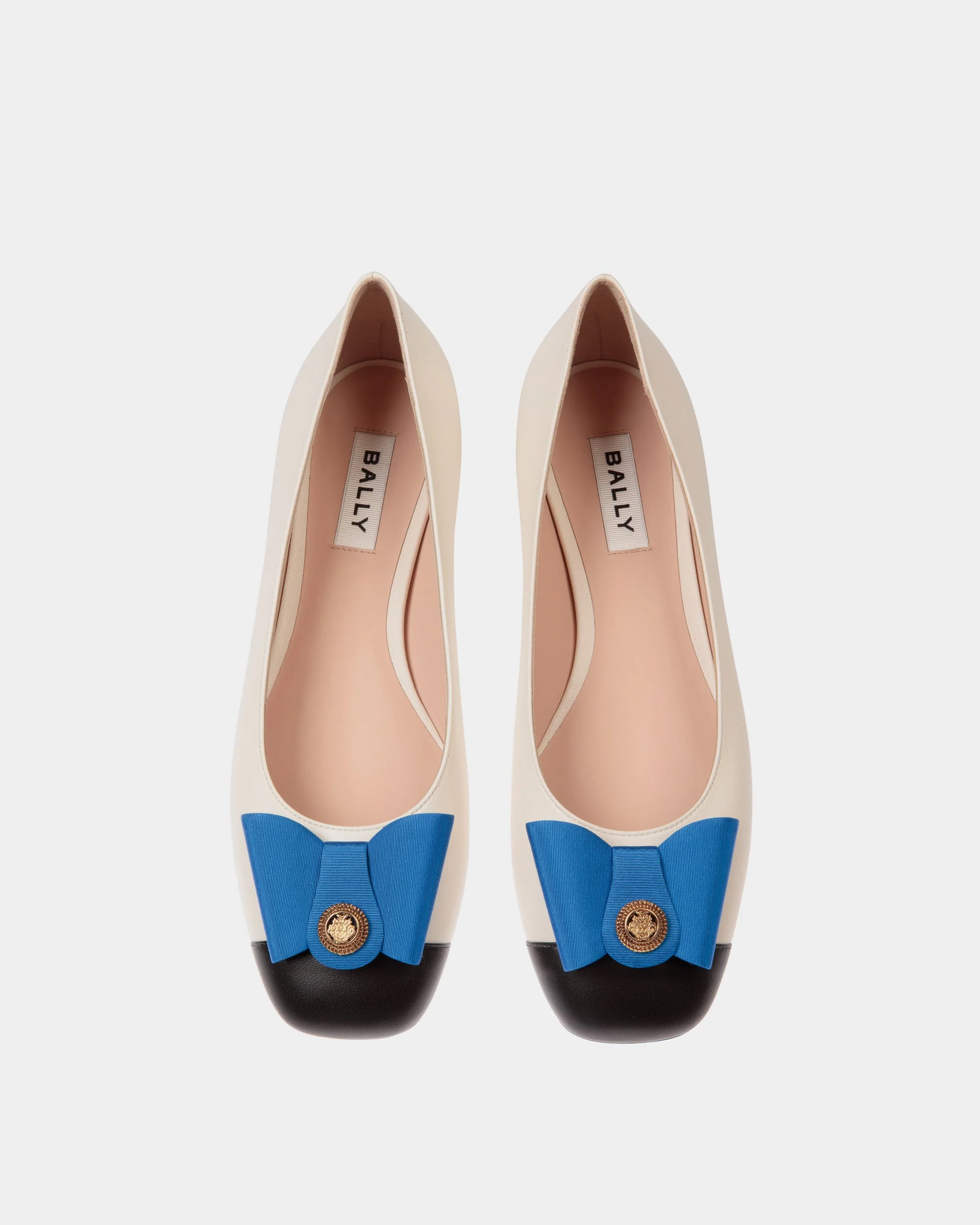 B-Bow Flat in White and Black Leather - Image 5