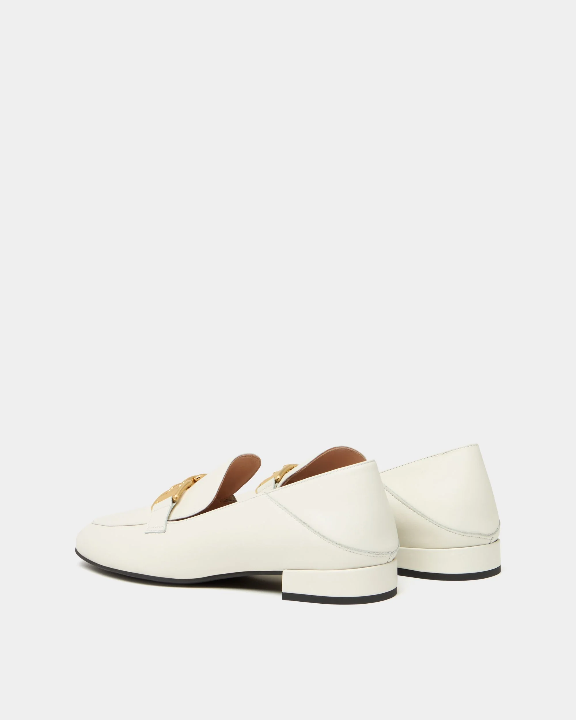 B-Chain Loafer In Cream Leather - Image 3