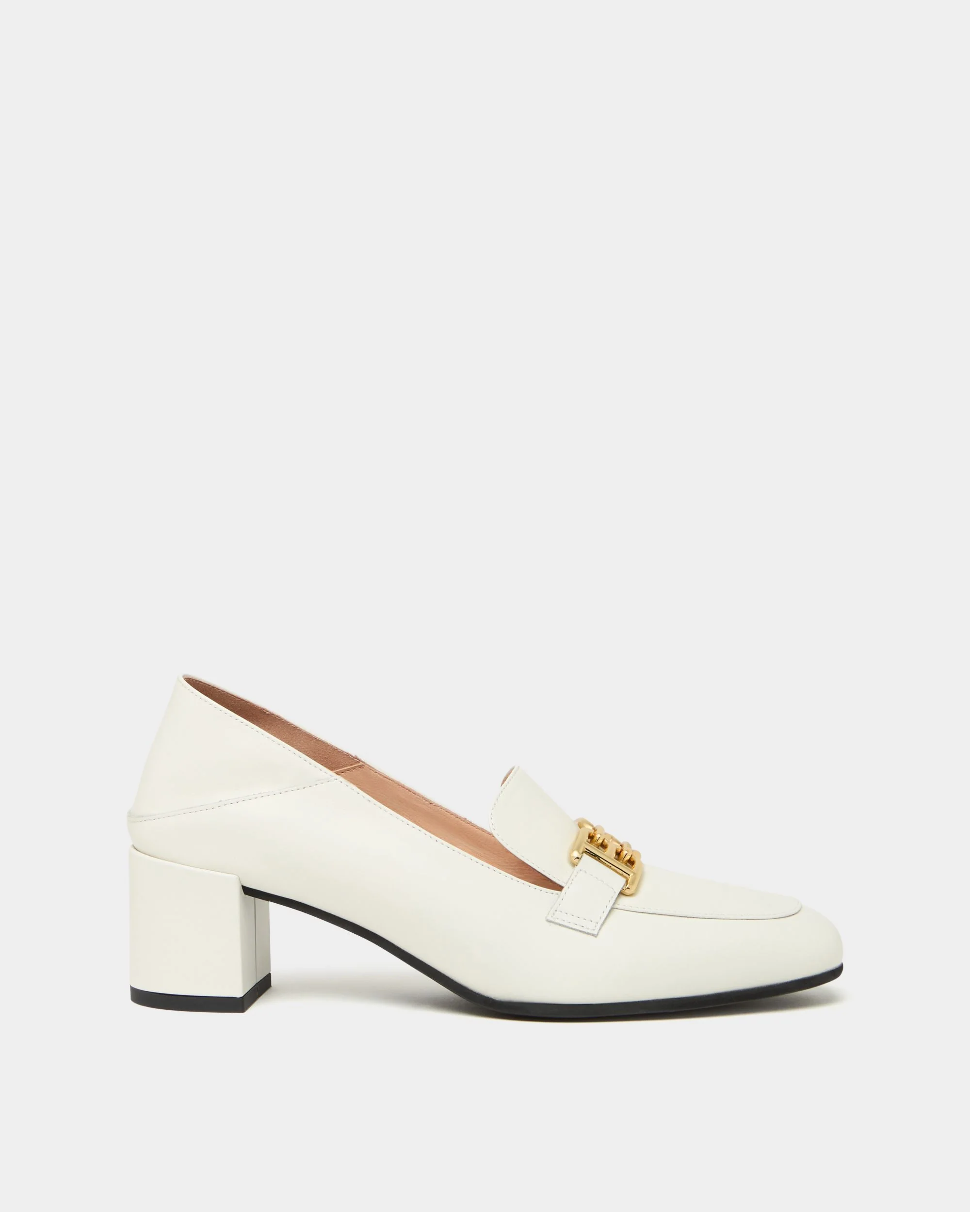 B-Chain Pump In Cream Leather