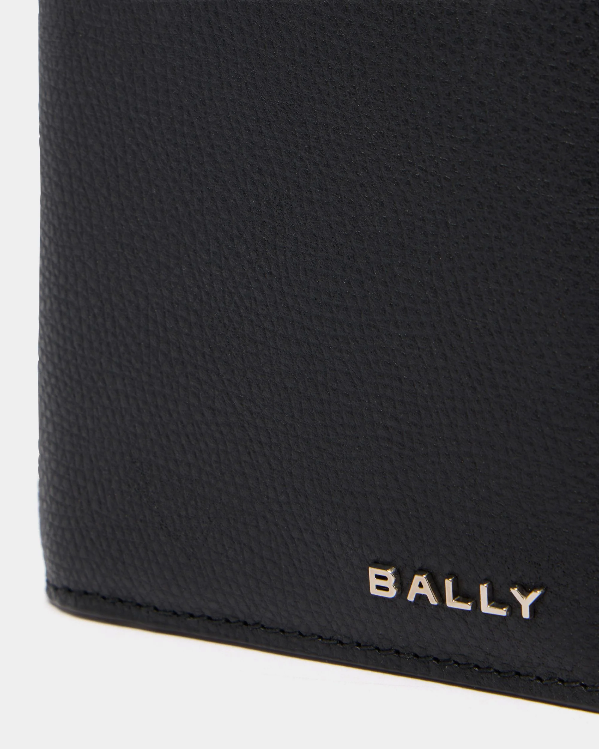Bally Essential Continental Wallet in Black Grained Leather - Image 4