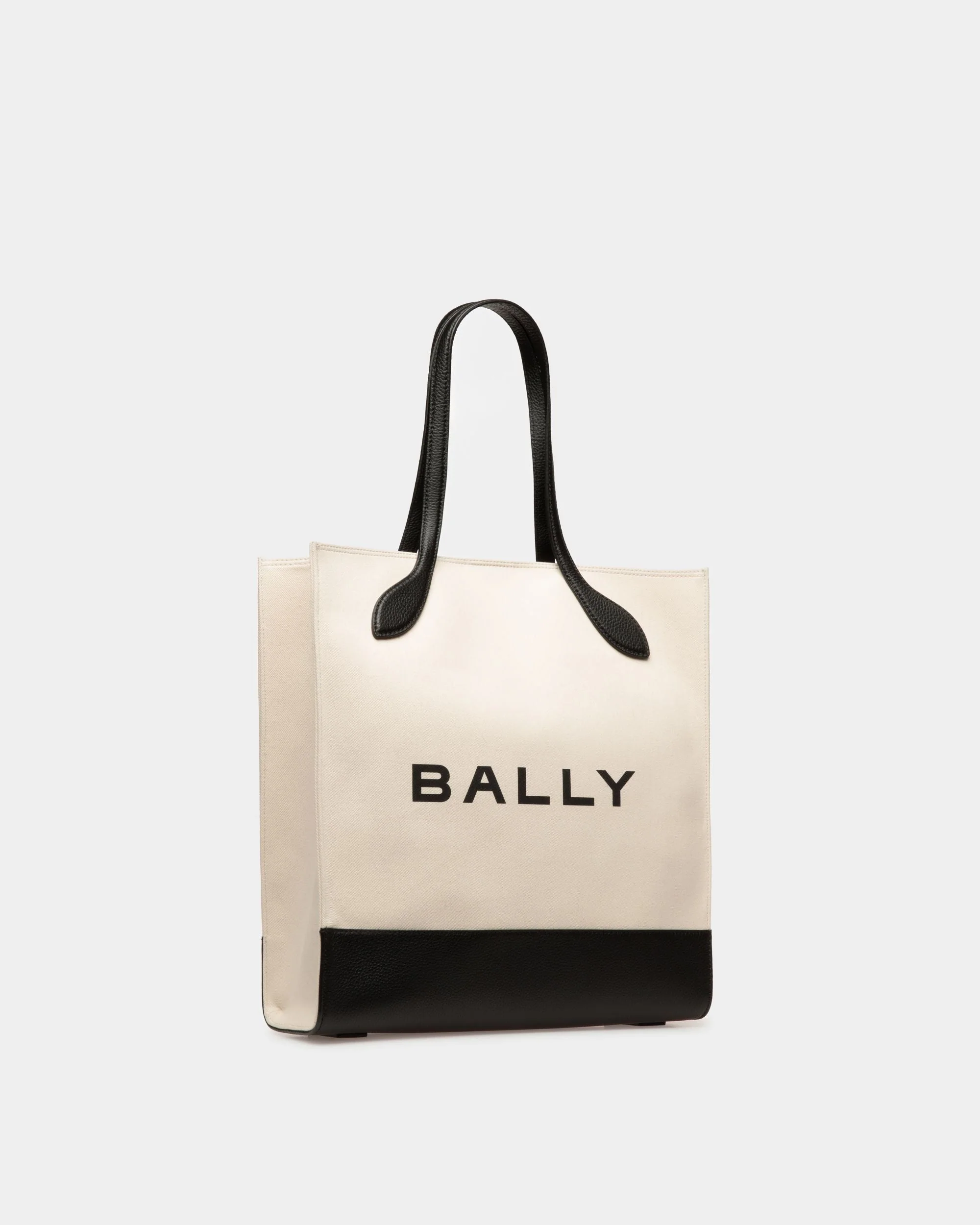 Bar Tote Bag In Natural And Black Fabric - Image 3
