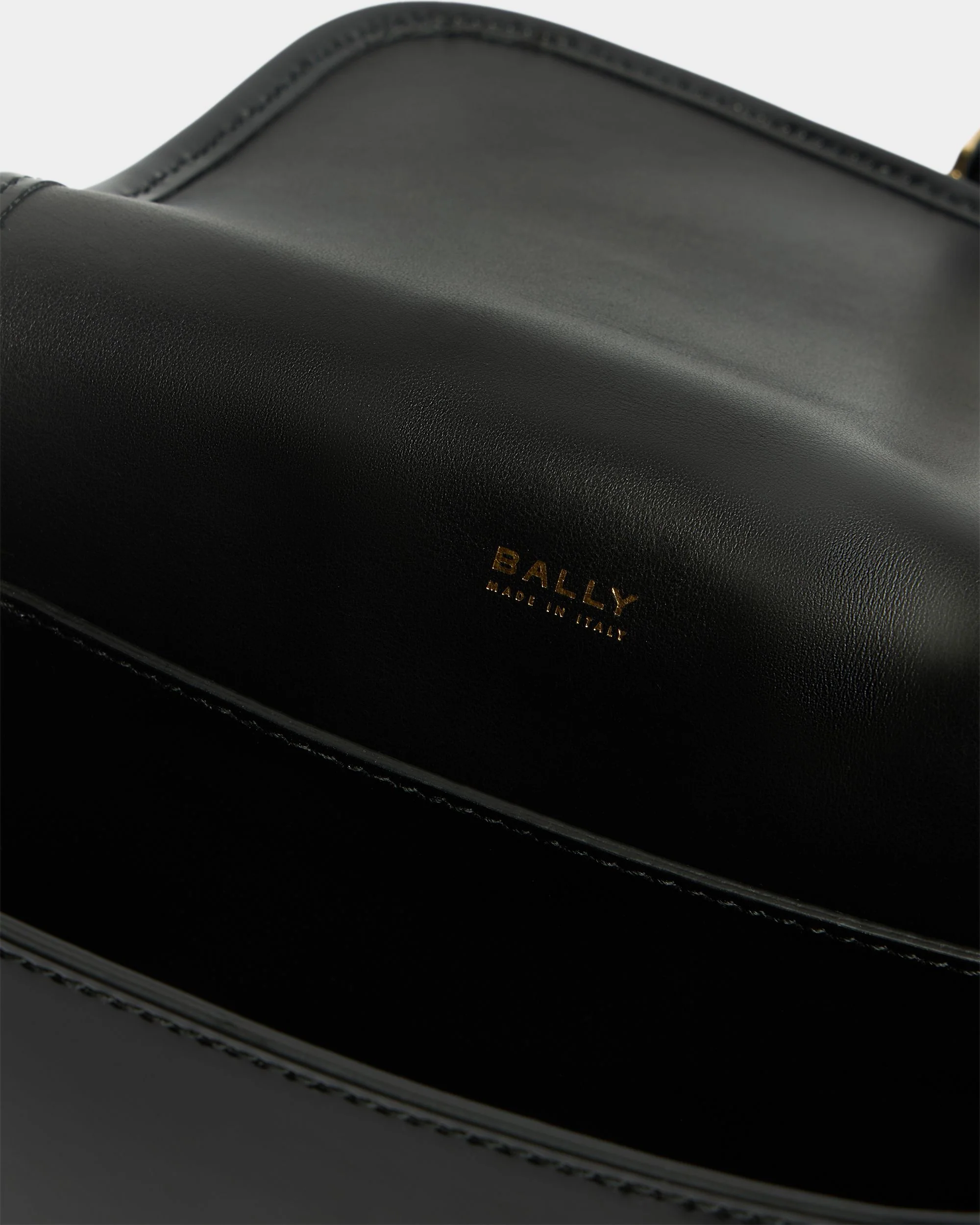 Beckett Small Crossbody Bag in Black Brushed Leather With a Bally Ribbon - Image 4