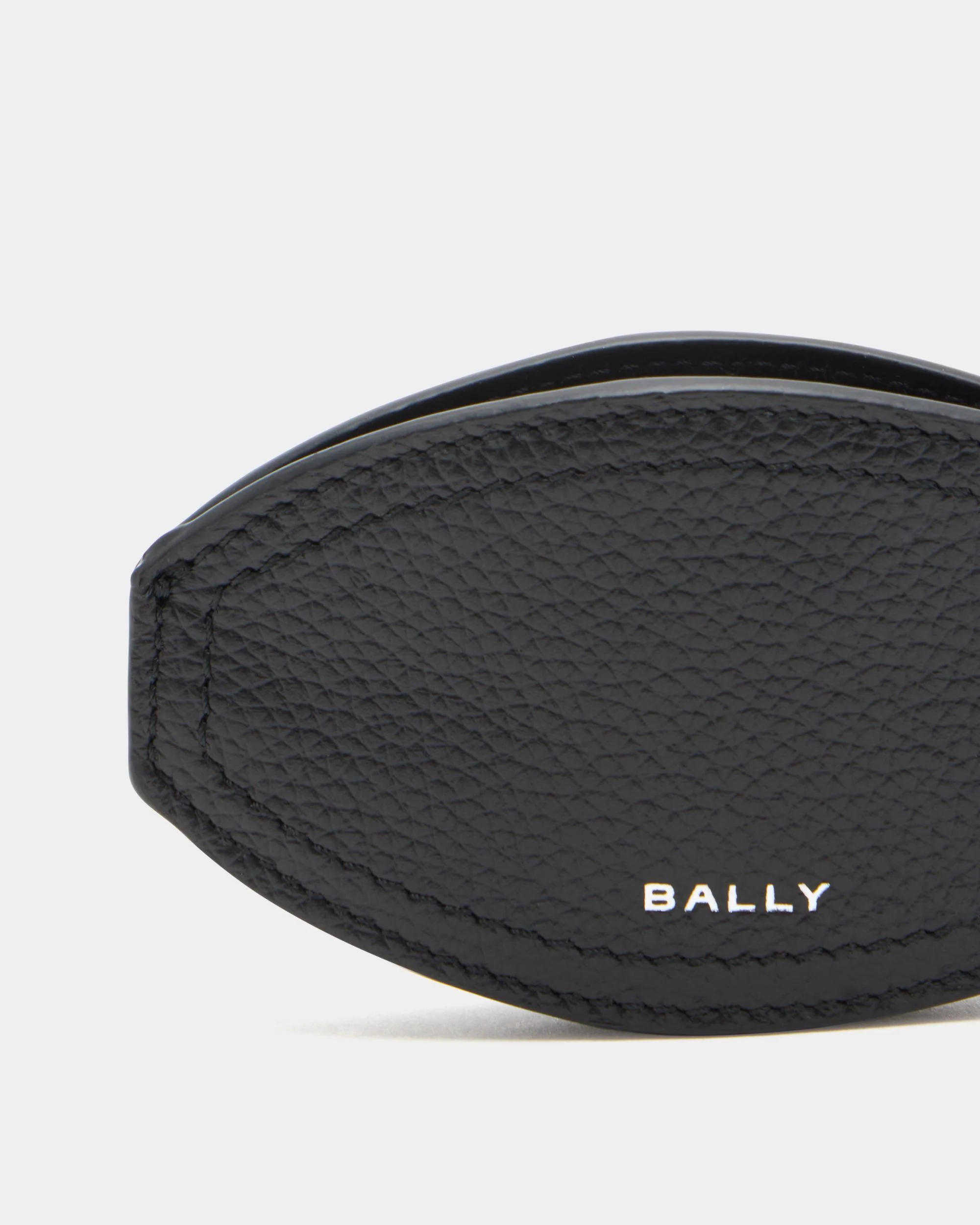 Capitol Coin Purse in Black Grained Leather - Image 4