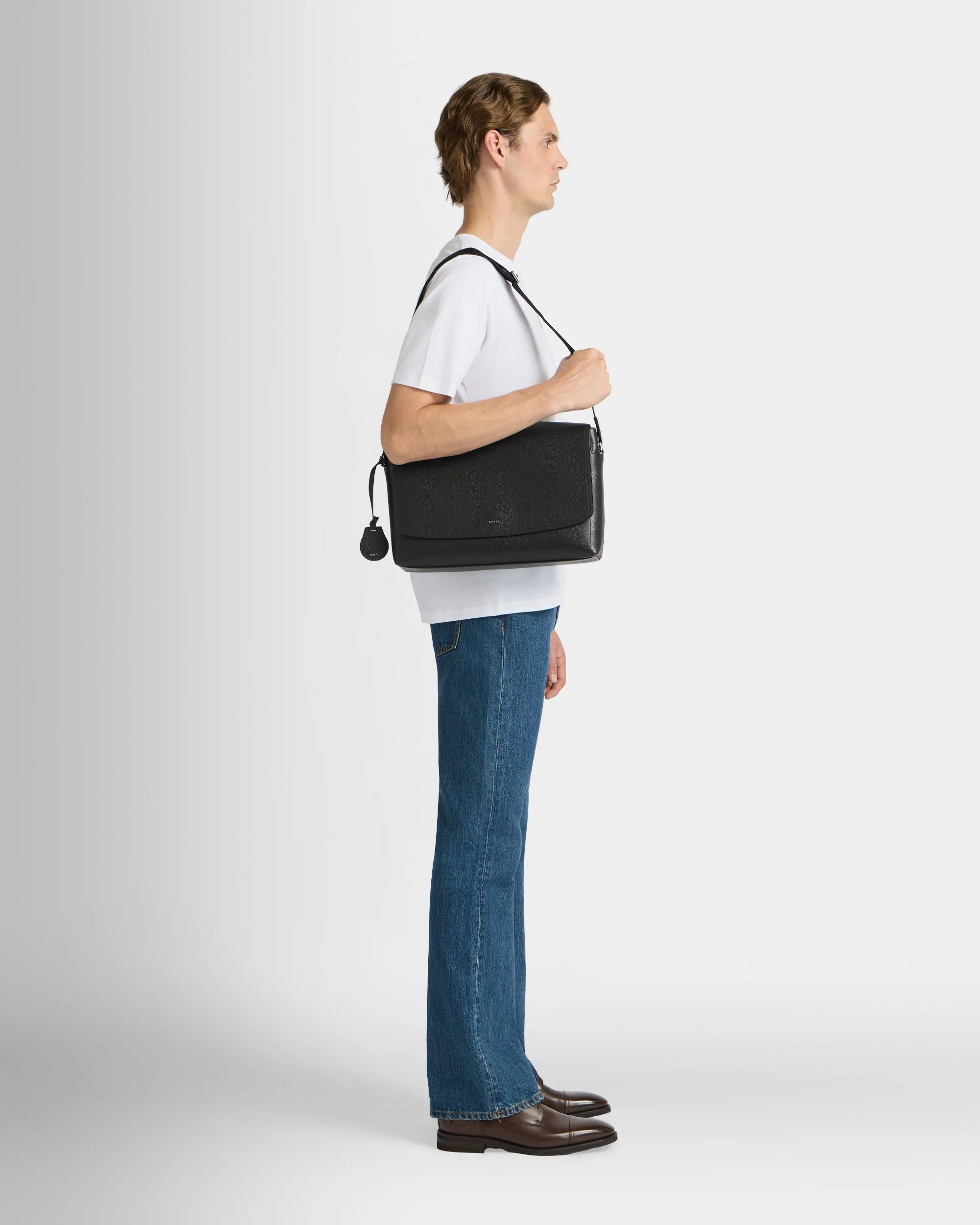 Capitol Messenger Bag In Black Leather - Image 2