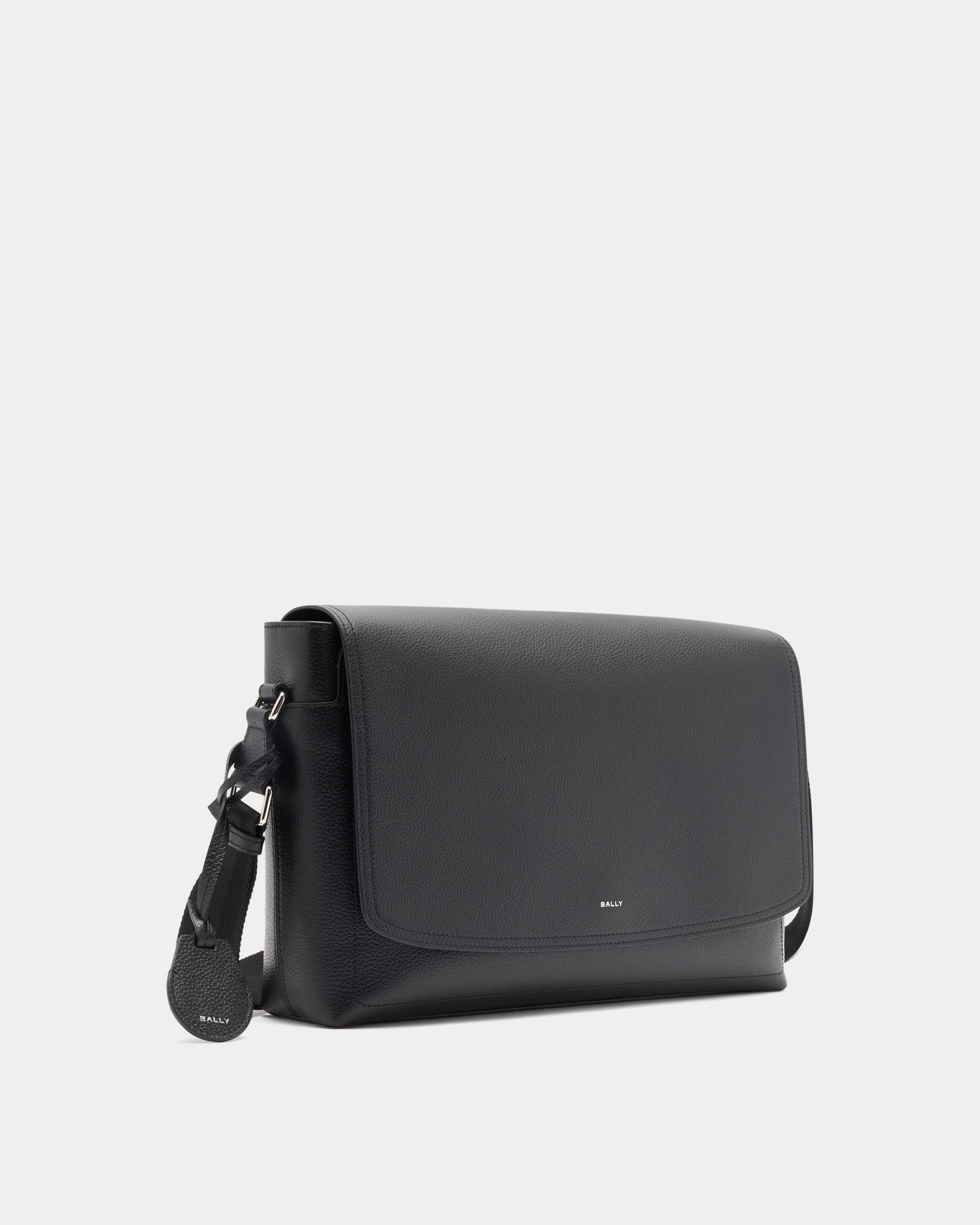 Capitol Messenger Bag In Black Leather - Image 4