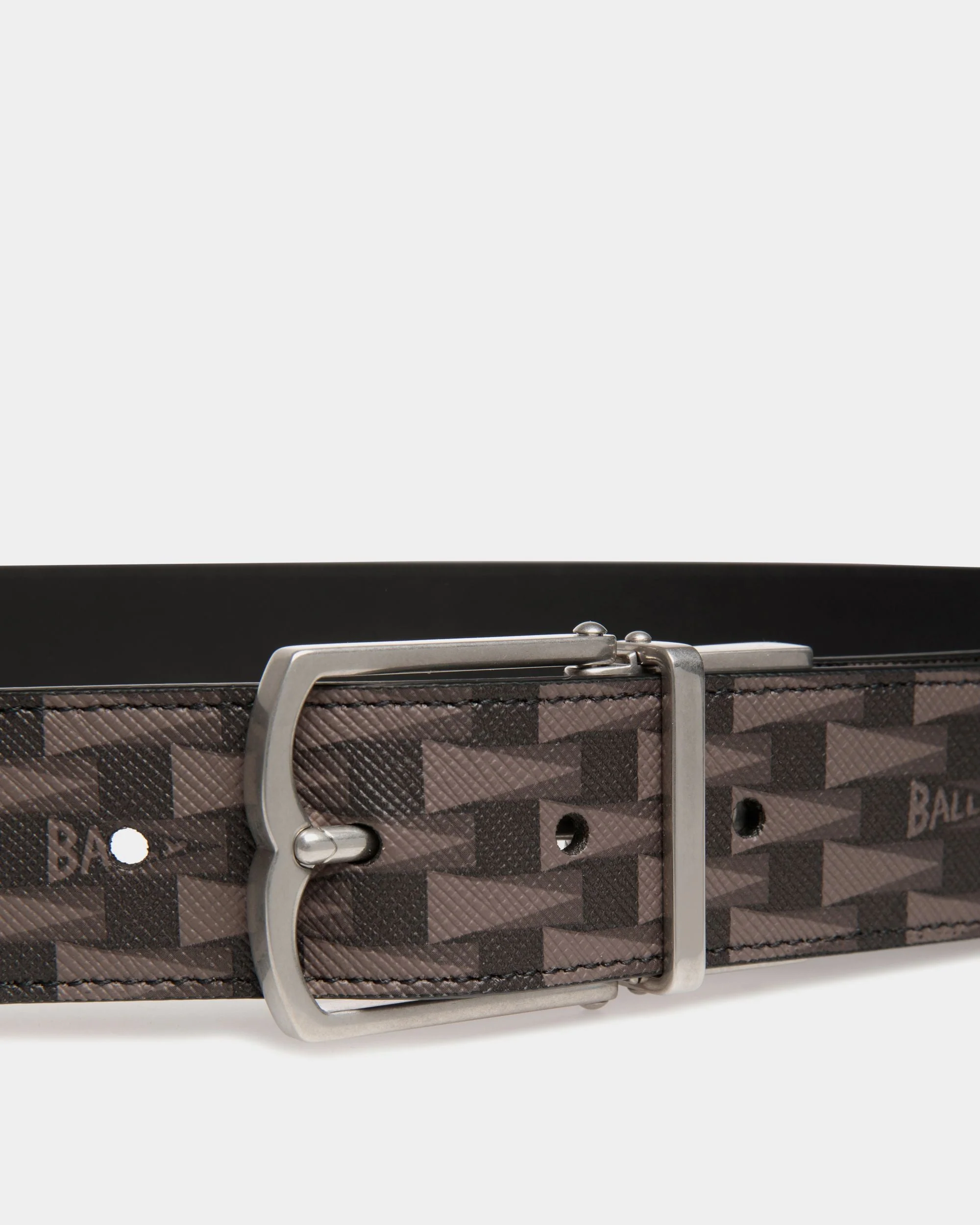 Country 35mm Reversible And Adjustable Belt In Black Pennant Motif And Leather - Image 4