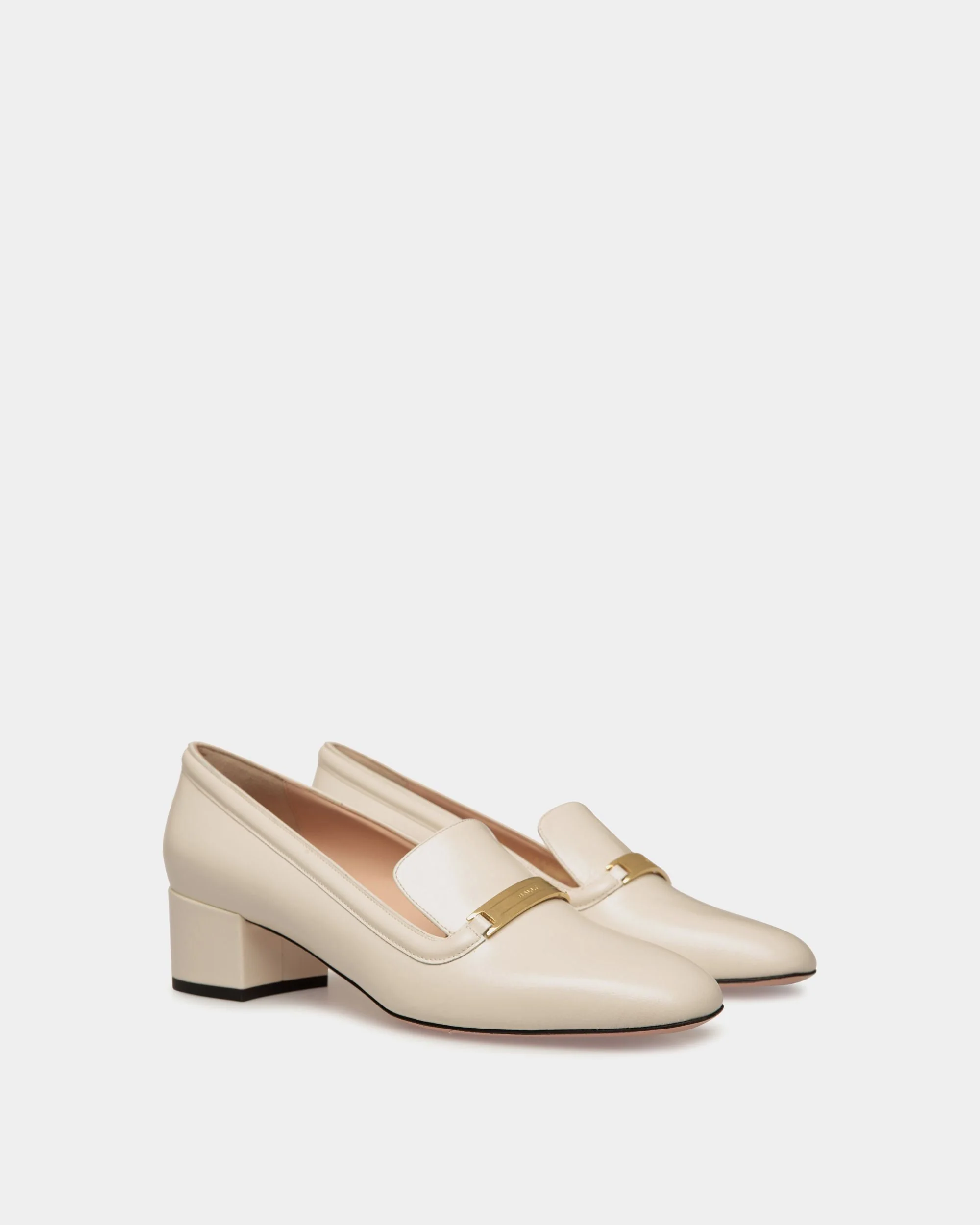 Deco Pump in White Leather - Image 3