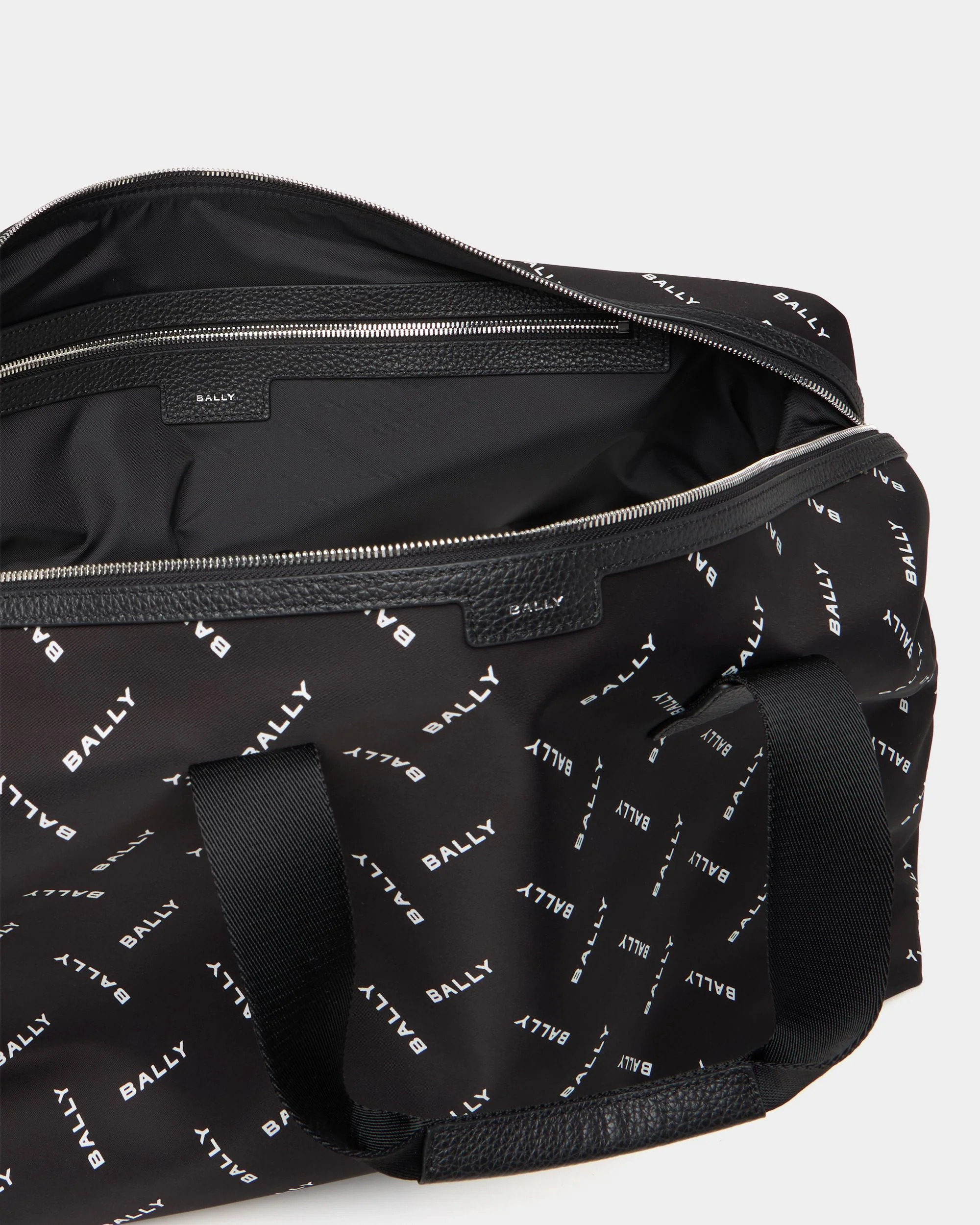 Duffle Bag In Black Nylon With a Chevron Logo Print - Image 4