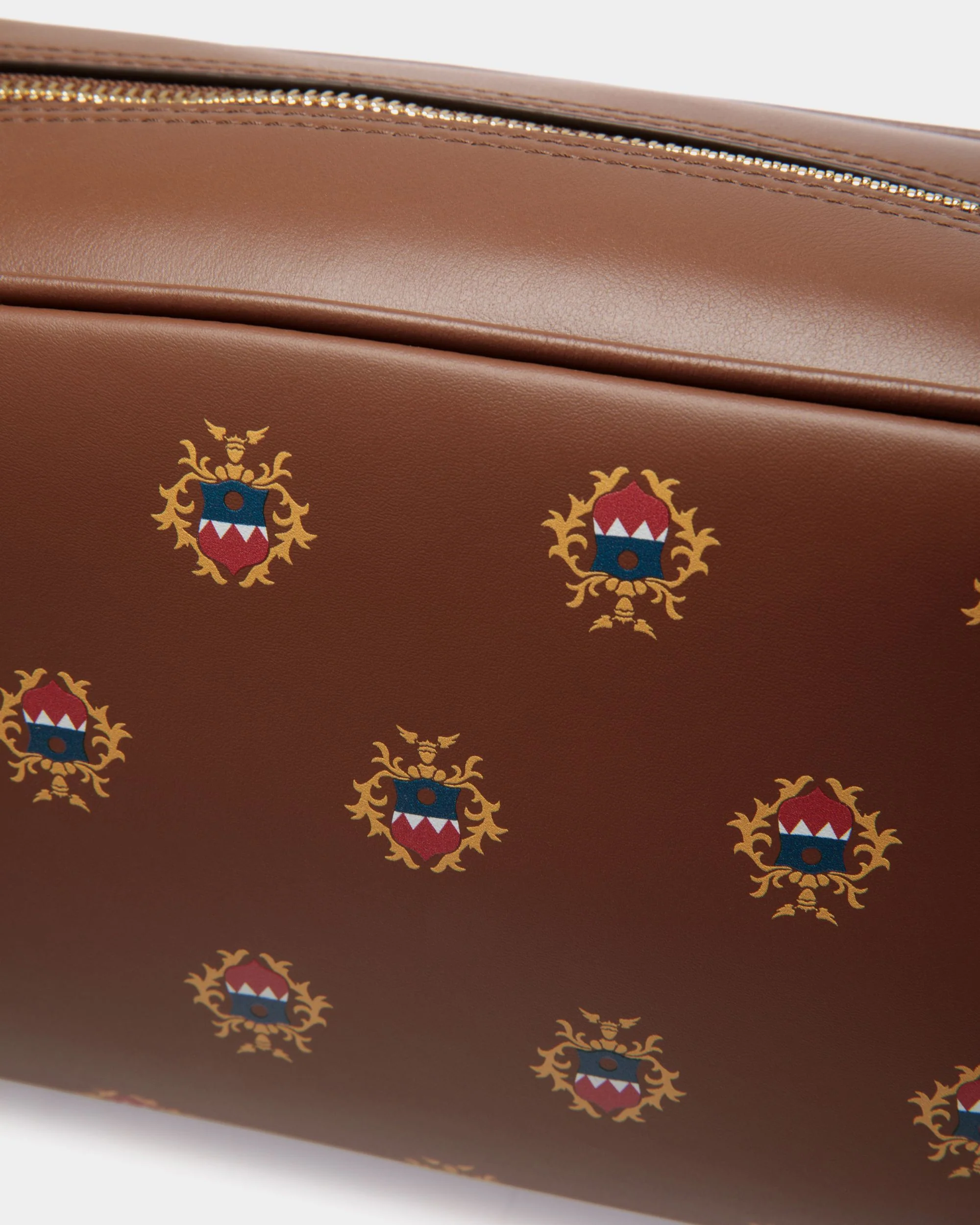 Easy Bally Washbag in Brown Leather with a Bally Crest Print - Image 4