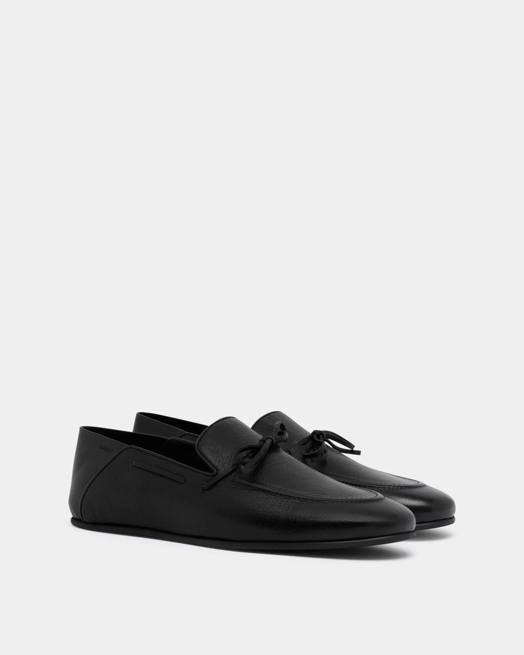 Eclat Loafer in Black Grained Leather - Image 2