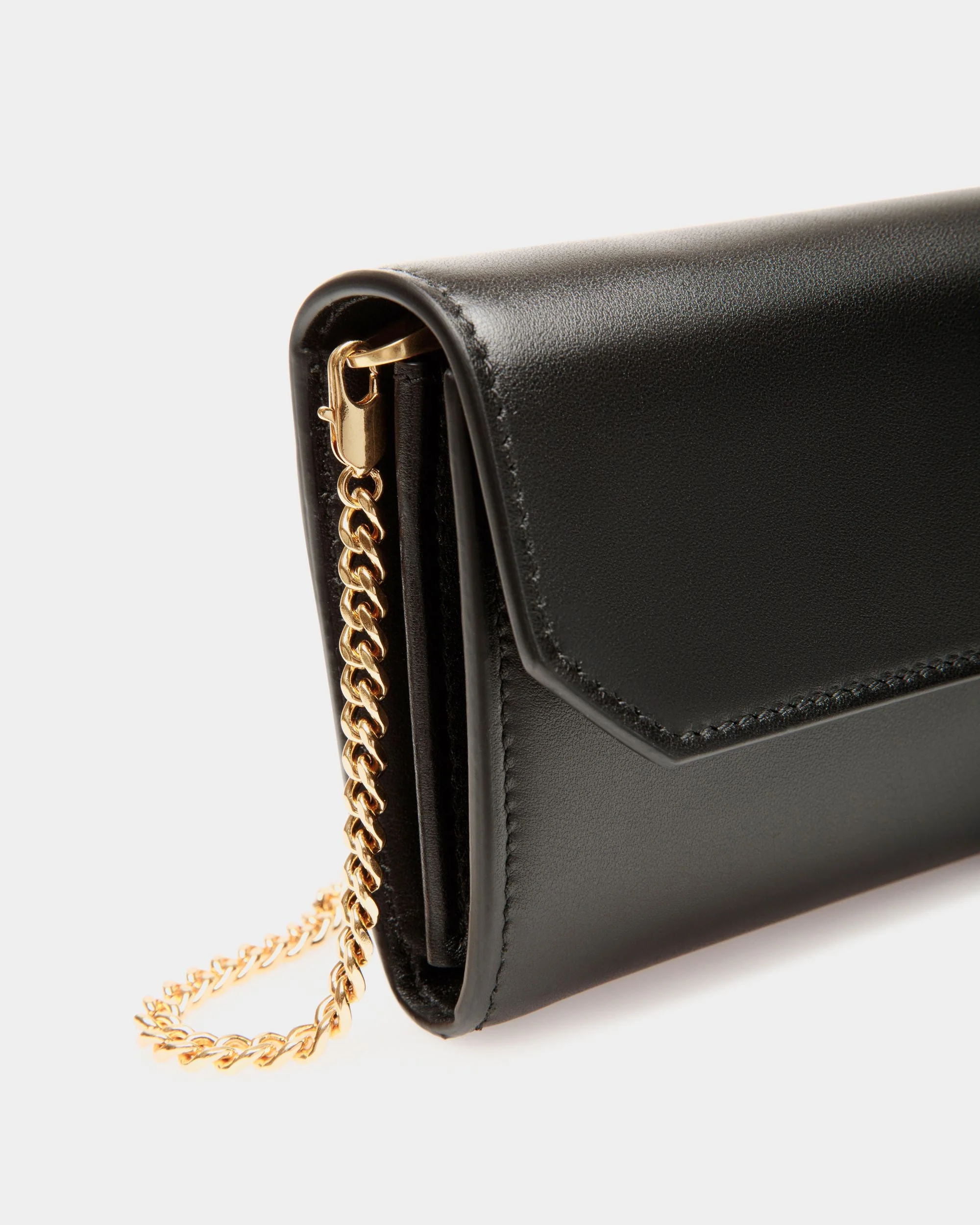 Emblem Travel Wallet In Black Leather - Image 4