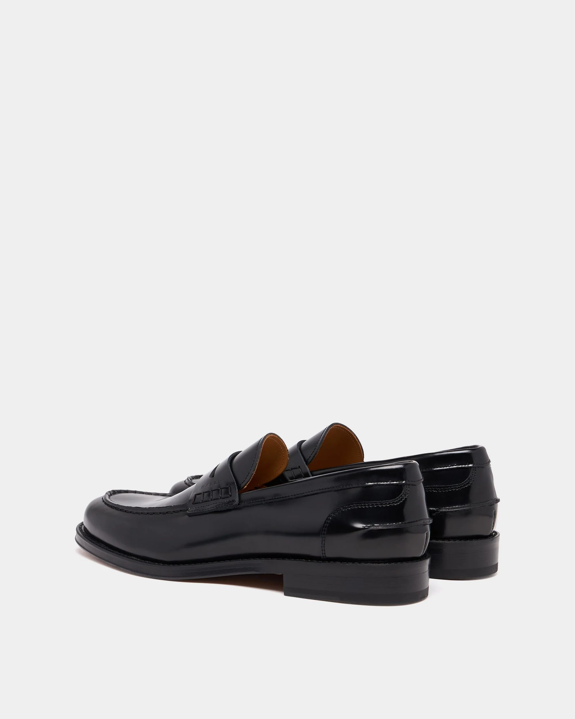 Flair Loafer in Black Brushed Leather - Image 4