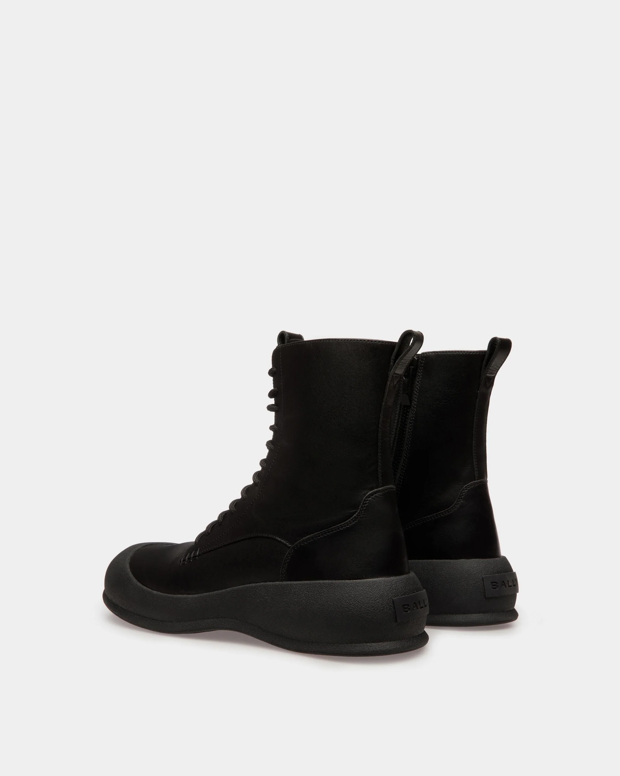 Frei Snow Boots In Black Leather - Image 3