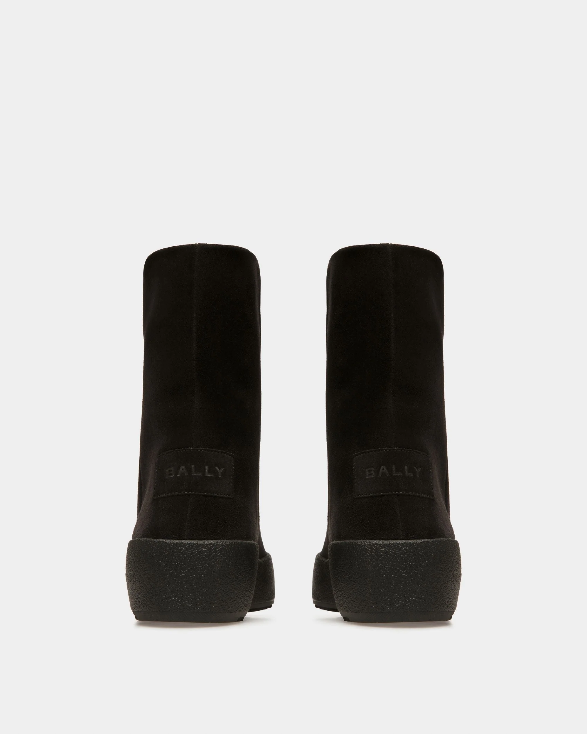 Gstaad Leather Snow Boots In Black - Image 4