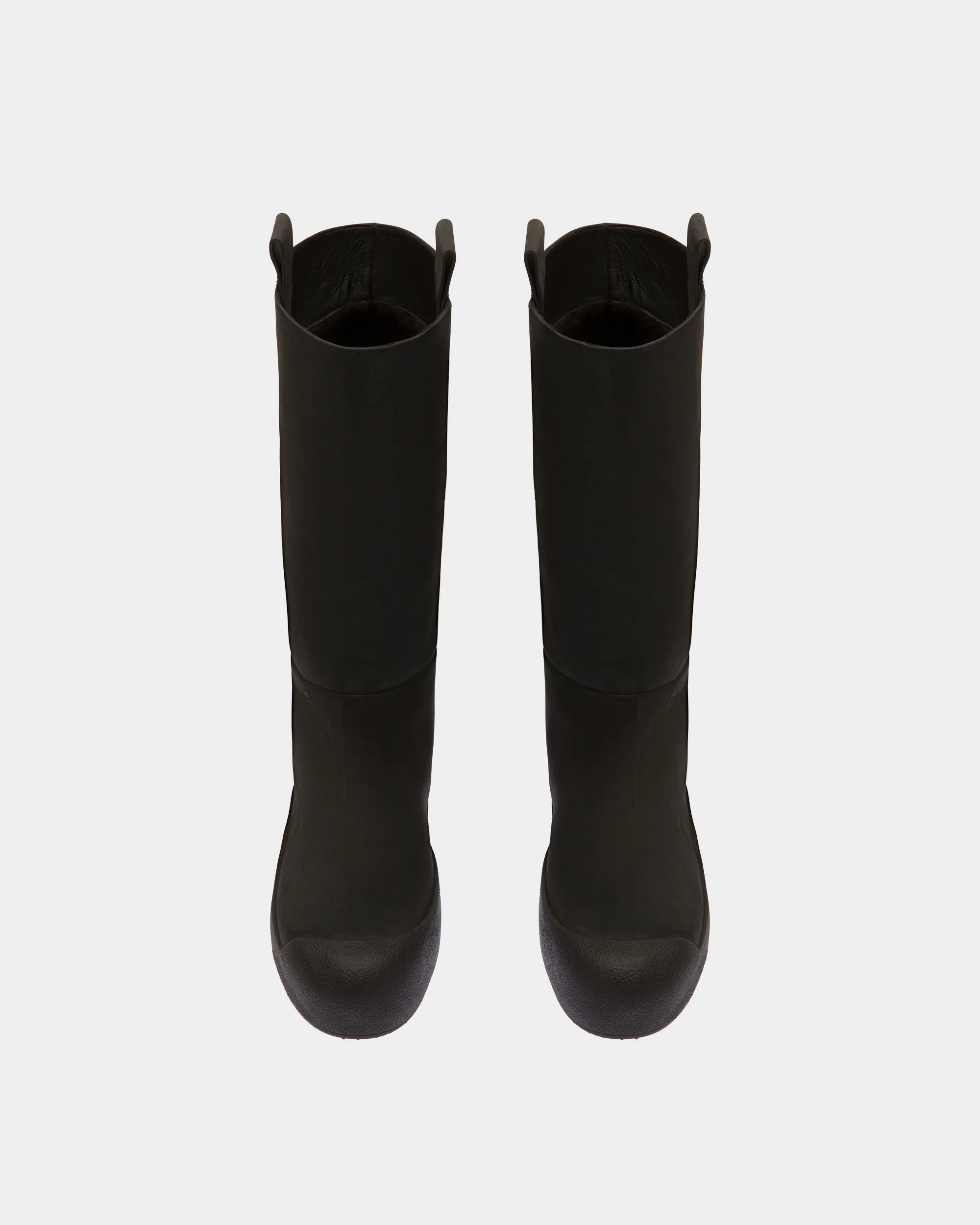 Jackson Leather Snow Boots In Black - Image 10