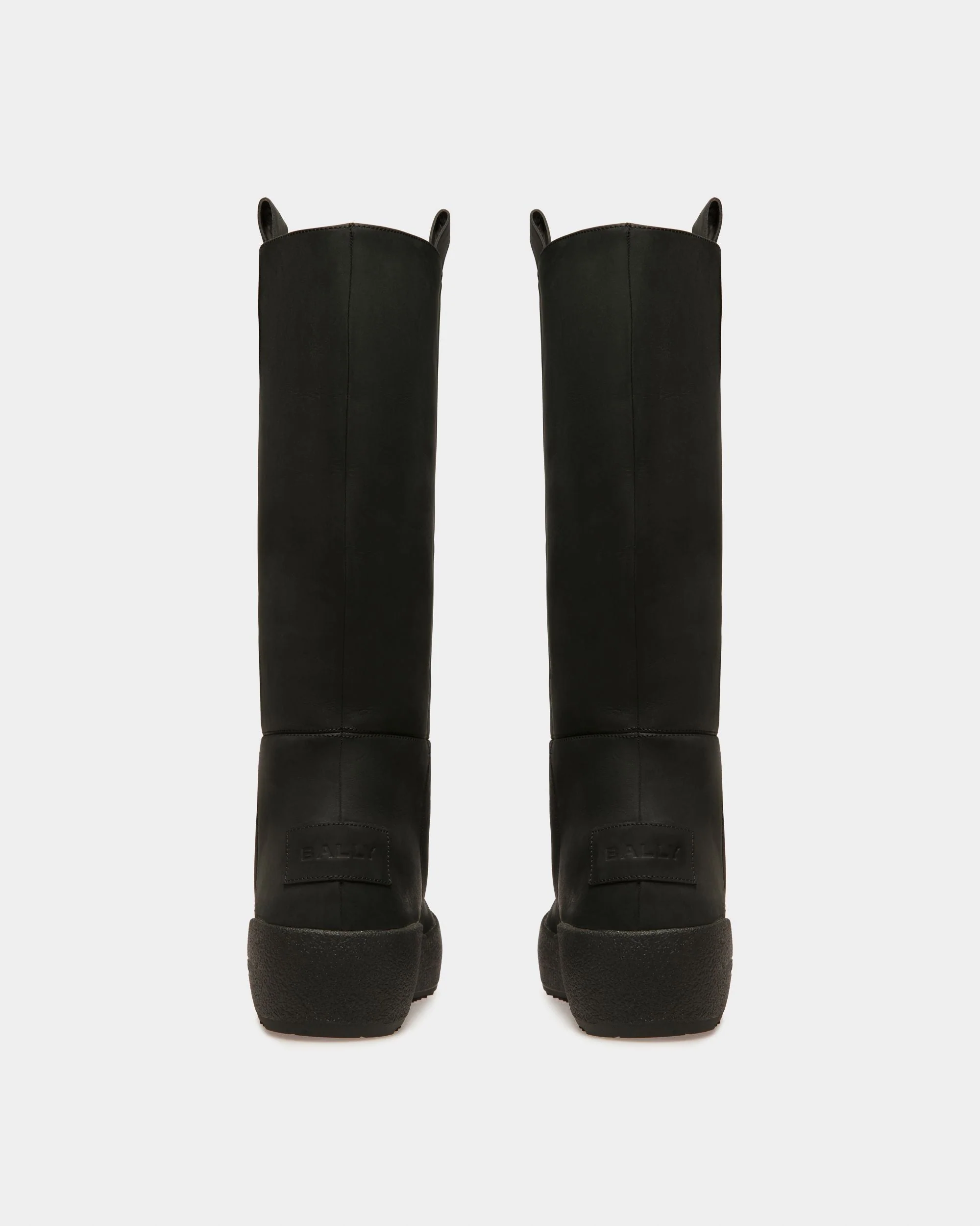 Jackson Leather Snow Boots In Black - Image 12