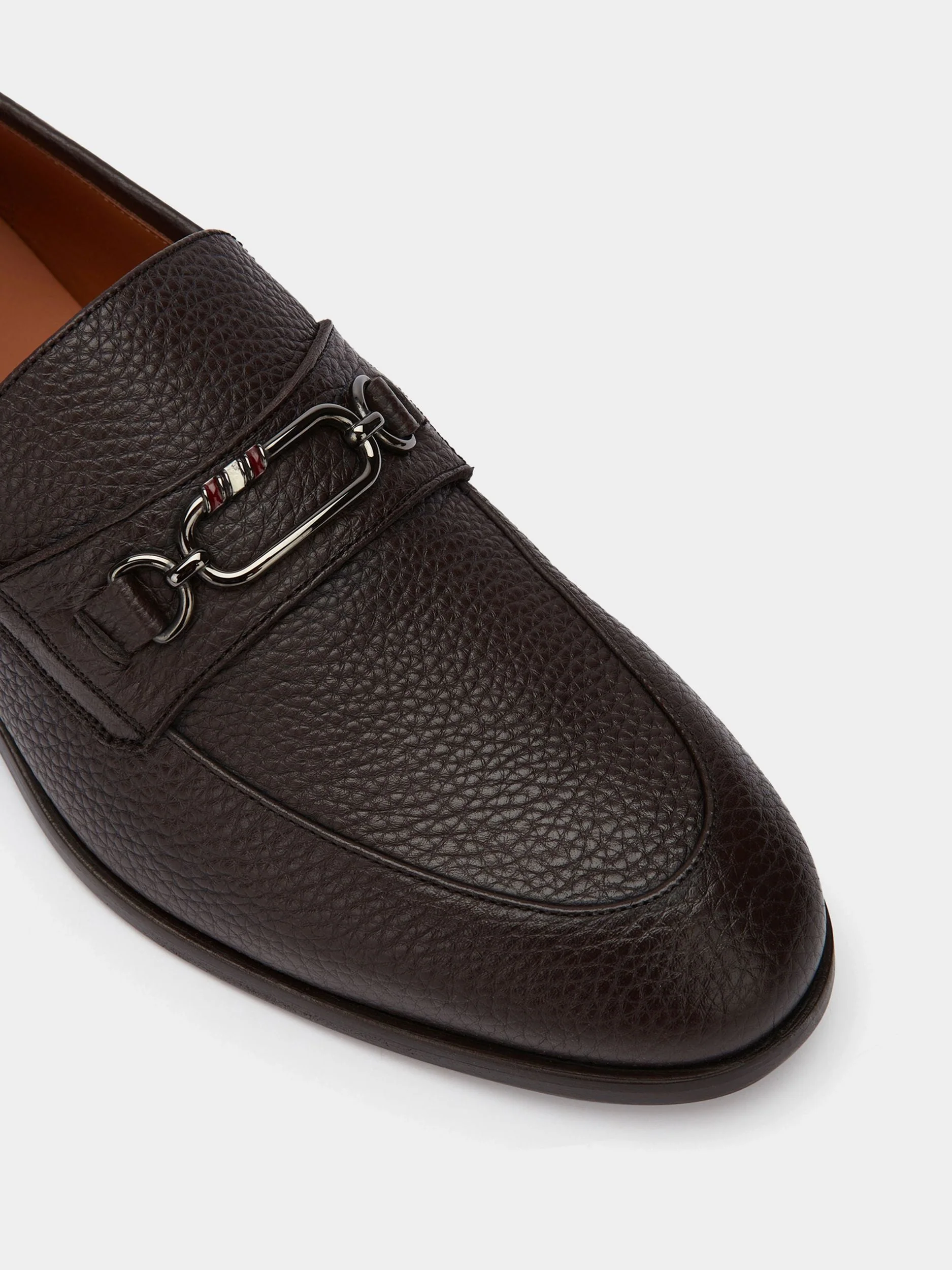 Loafer in Brown Grained Leather - Image 4