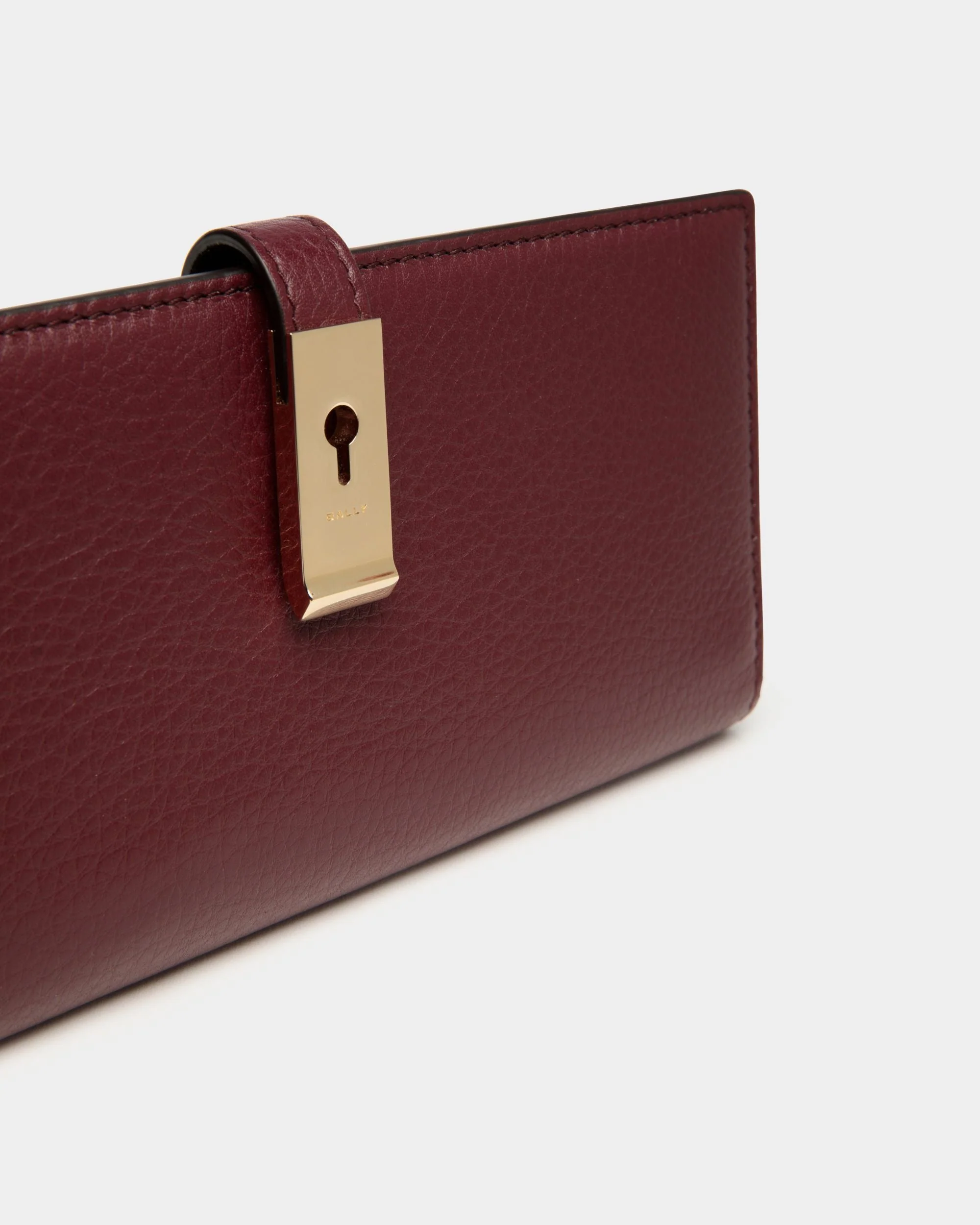 Lock Me Long Wallet in Andorra Grained Leather - Image 4