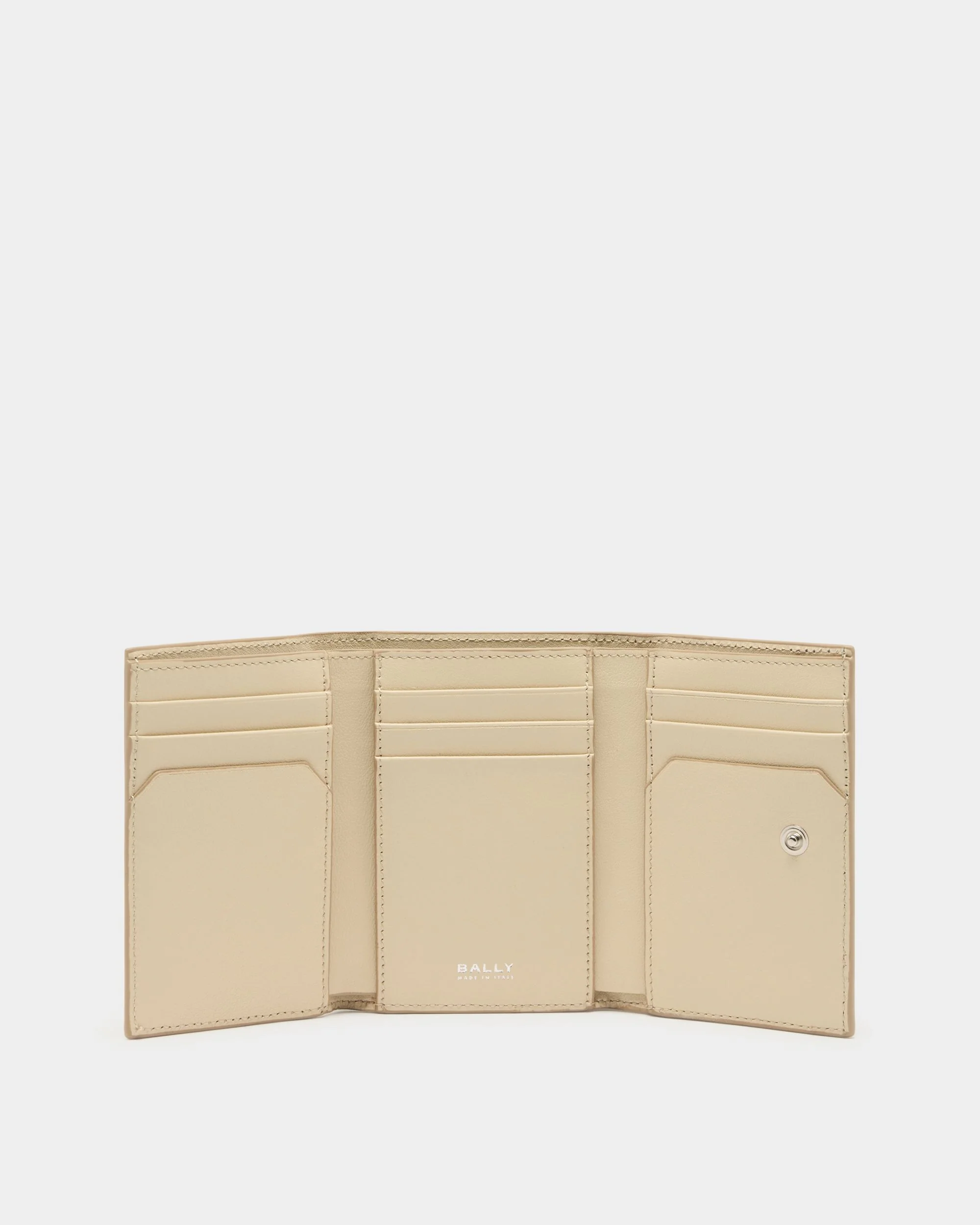 Lock Me Wallet in Ginger Grained Leather - Image 3