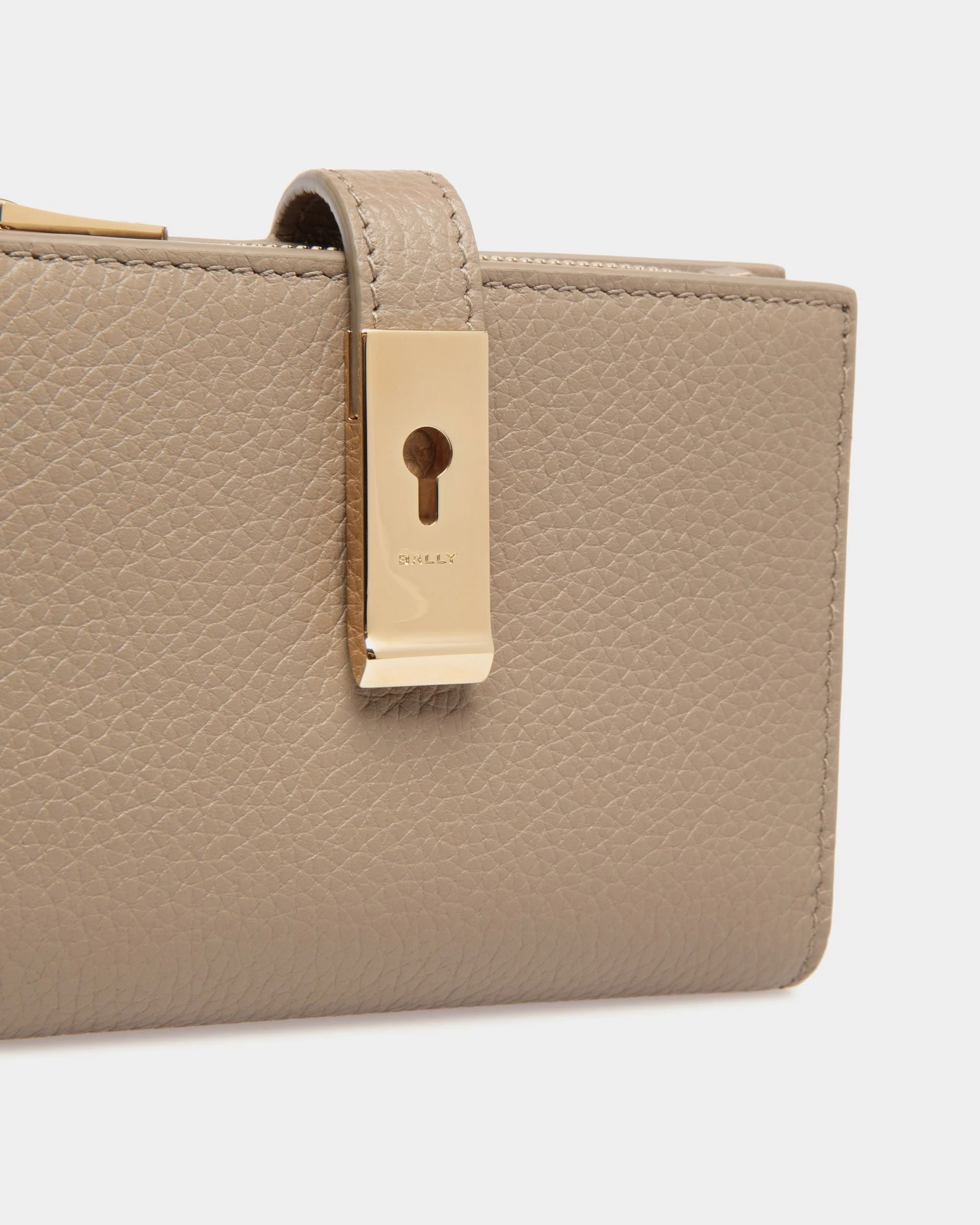 Lock Me Wallet In Taupe Grained Leather - Image 4