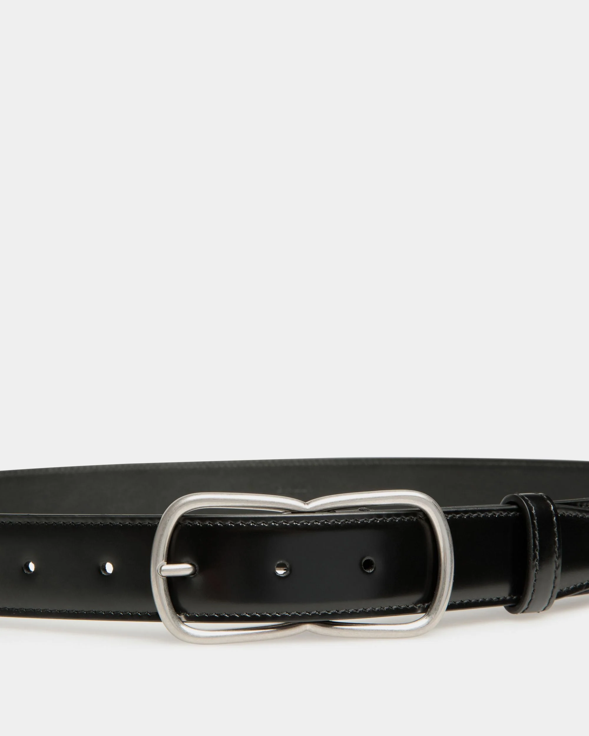 Loto 30mm Belt in Black Brushed Leather - Image 3