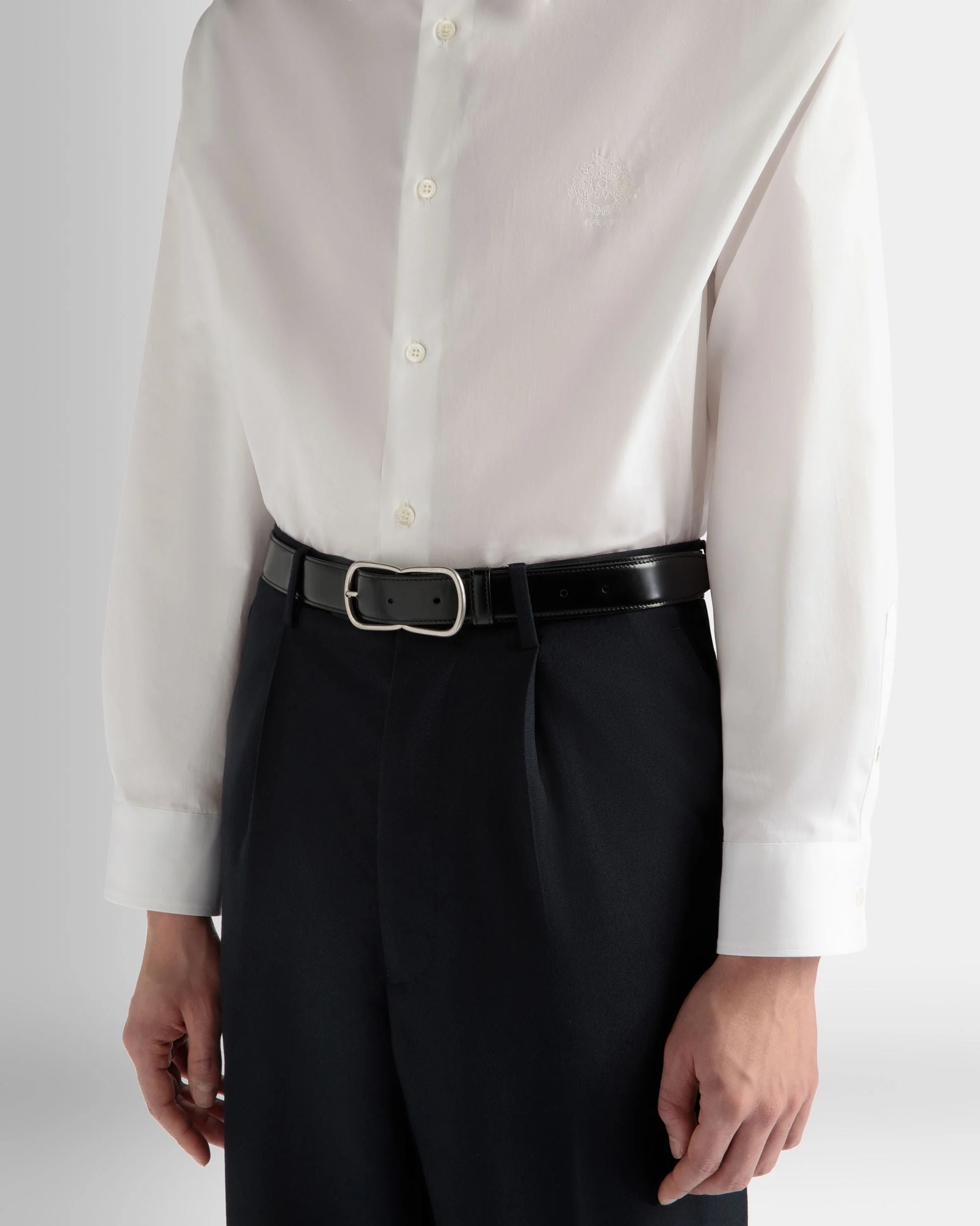 Loto 30mm Belt in Black Brushed Leather - Image 4
