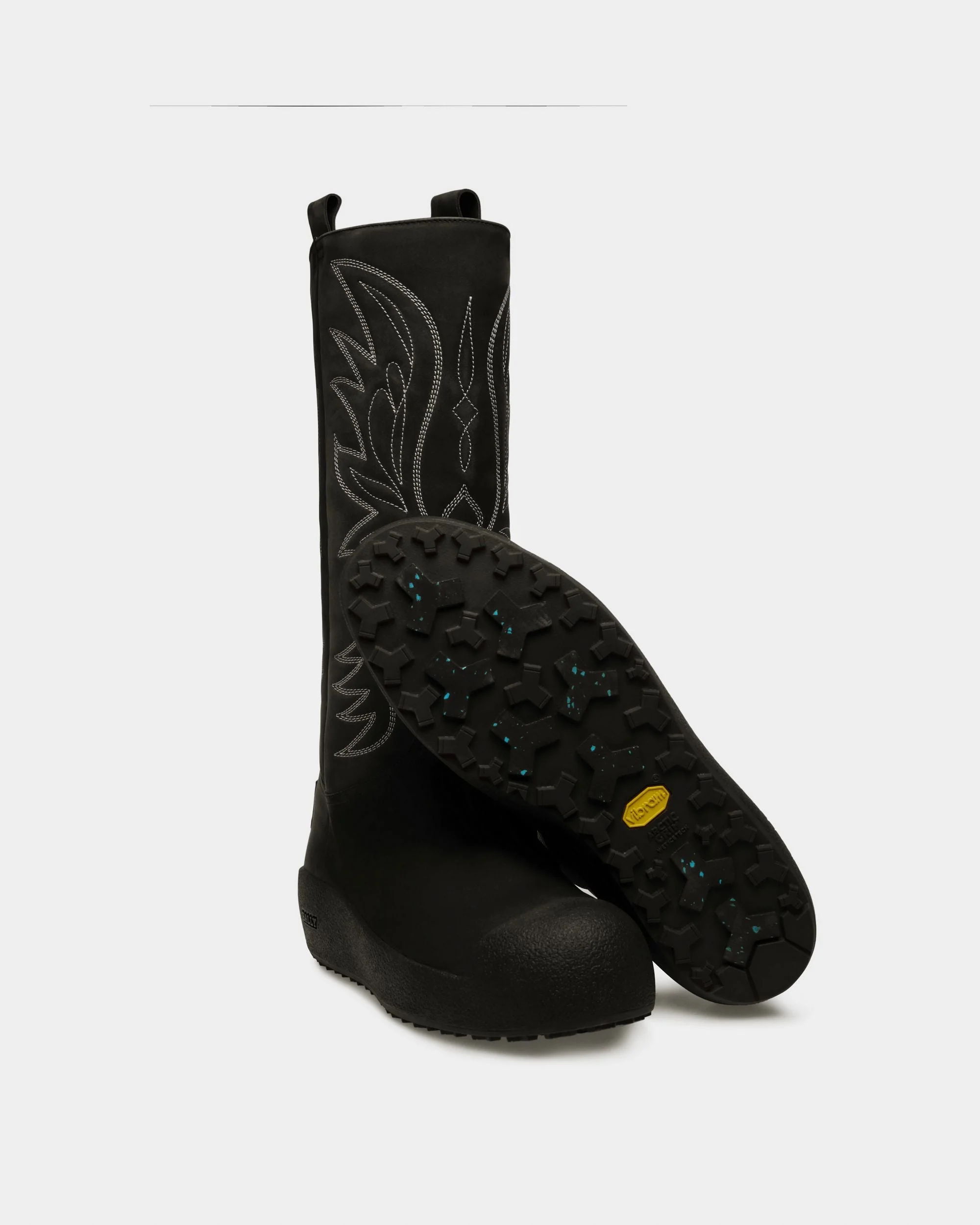 Montana Leather Snow Boots In Black - Image 5