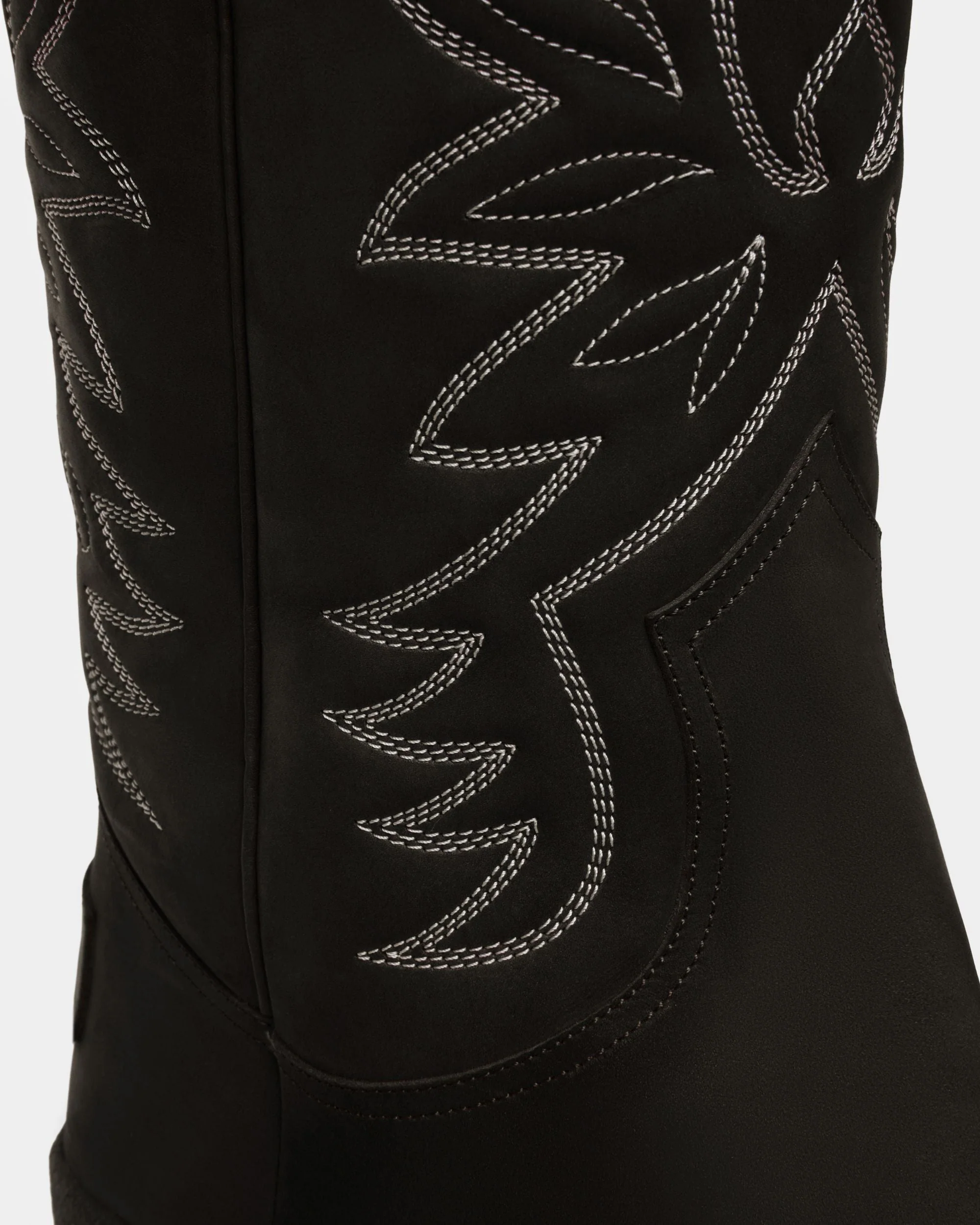 Montana Leather Snow Boots In Black - Image 6