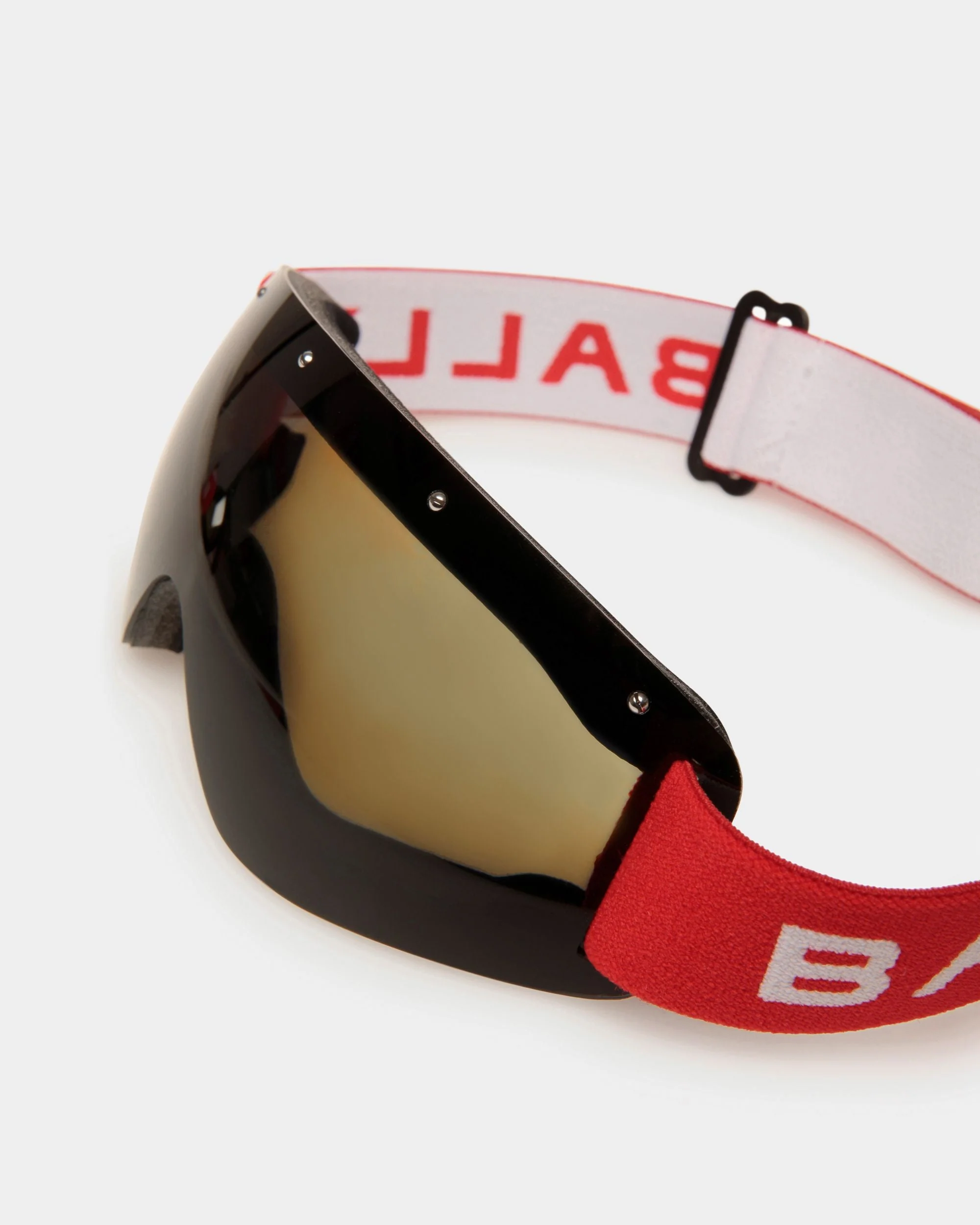 Mountain Snow Goggles In Mirrored Yellow - Image 6