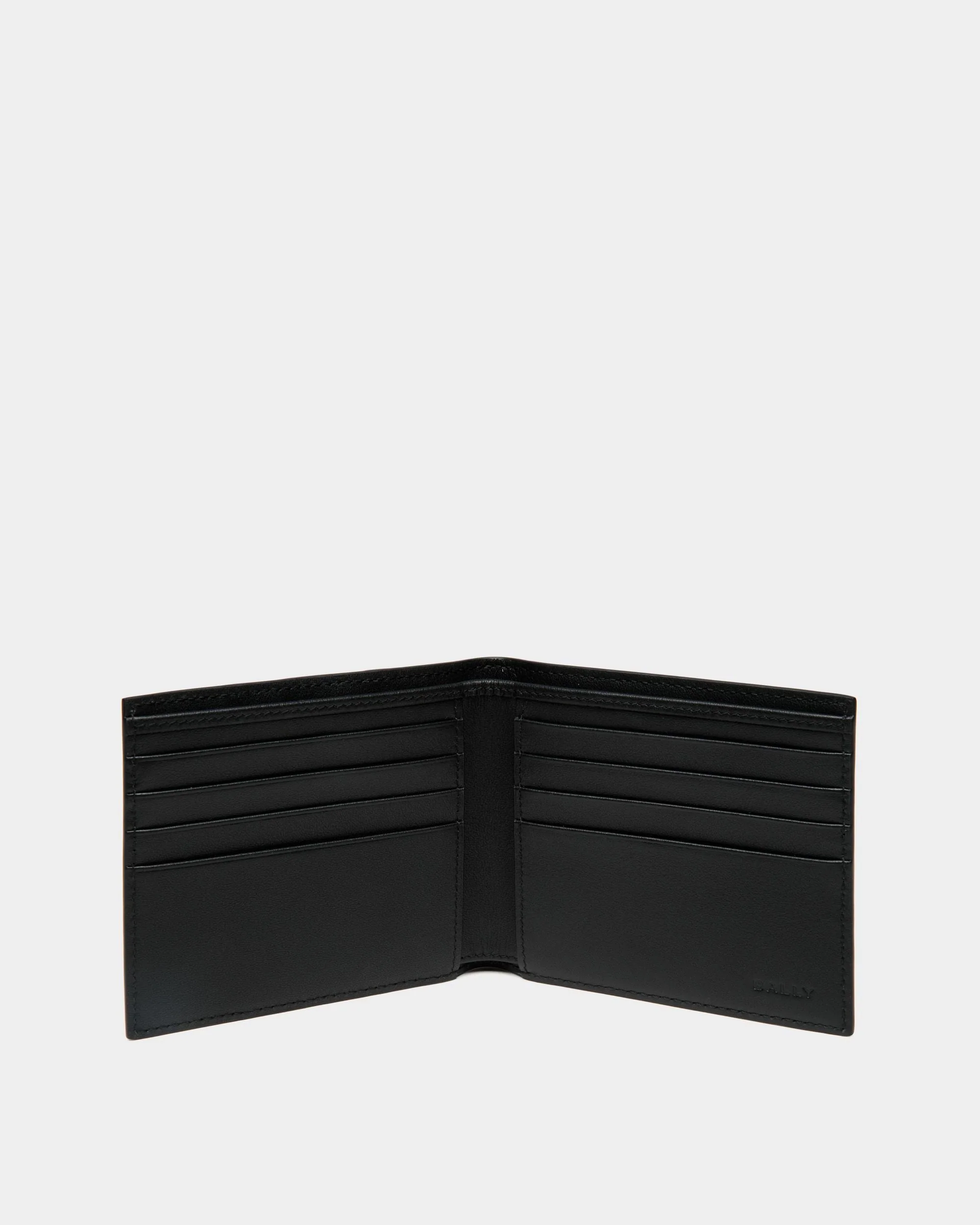 Mythos Bifold In Black Recycled Leather - Image 3