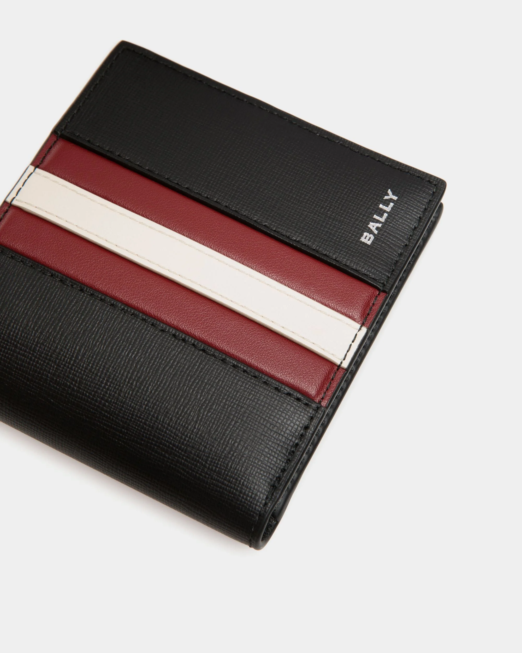 Mythos Bifold In Black Recycled Leather - Image 4