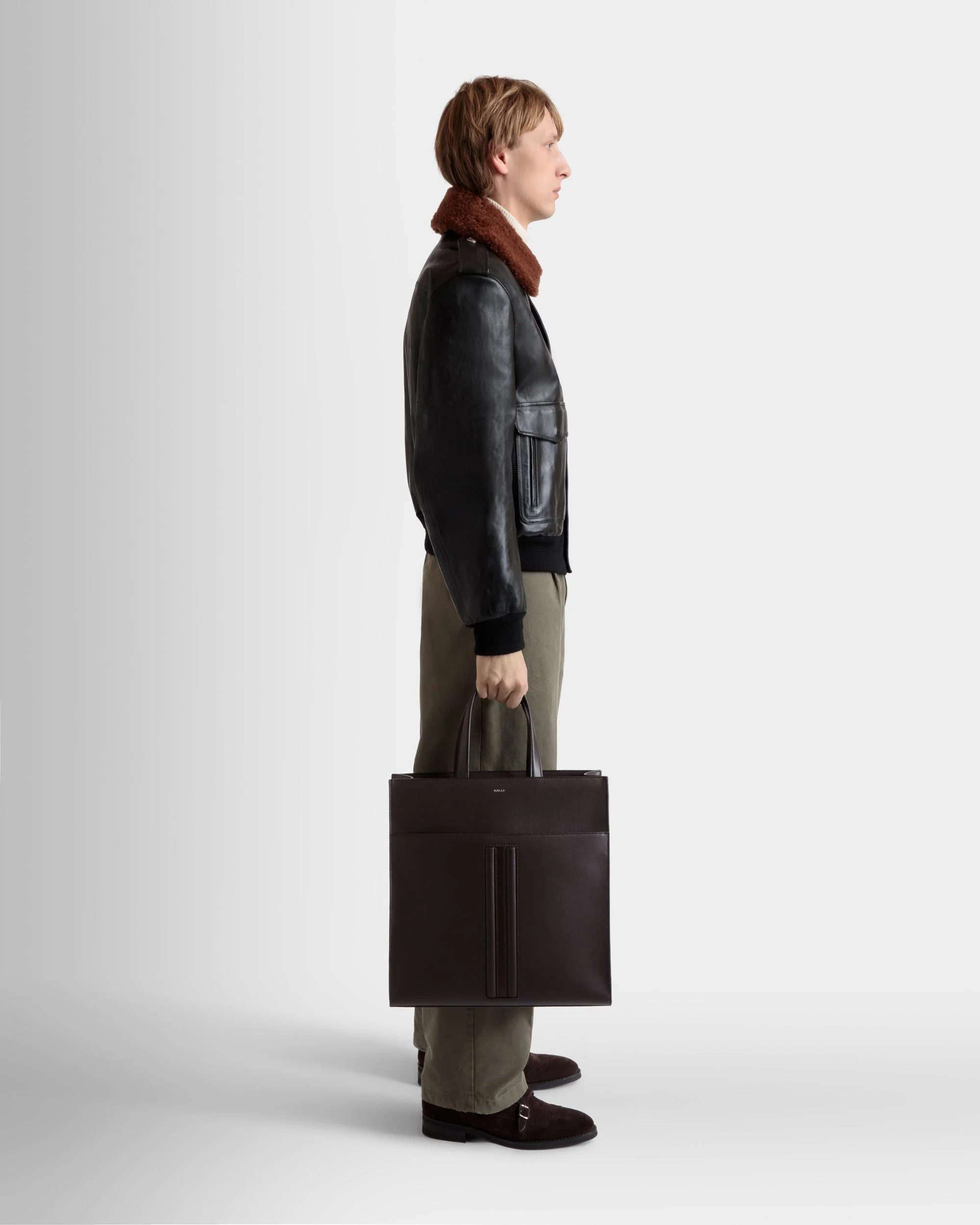 Mythos Tote in Ebano Recycled Leather - Image 2