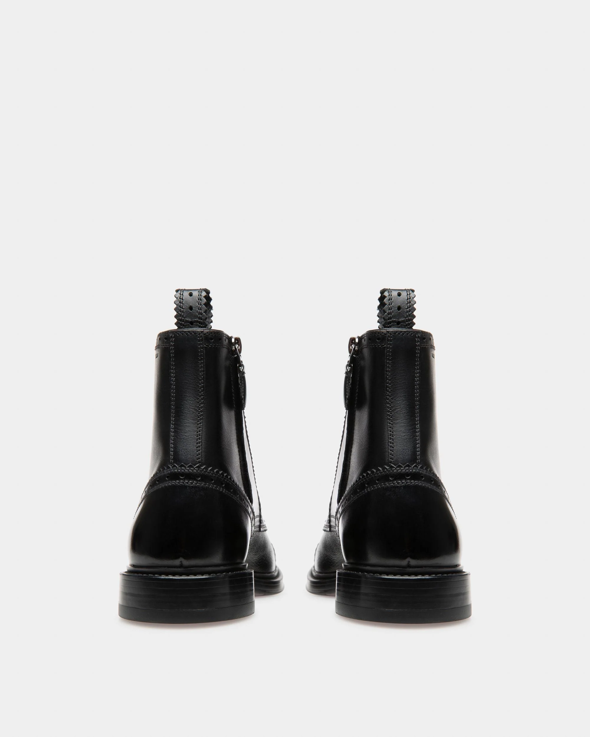 Nicoldon Leather Boots In Black - Image 4