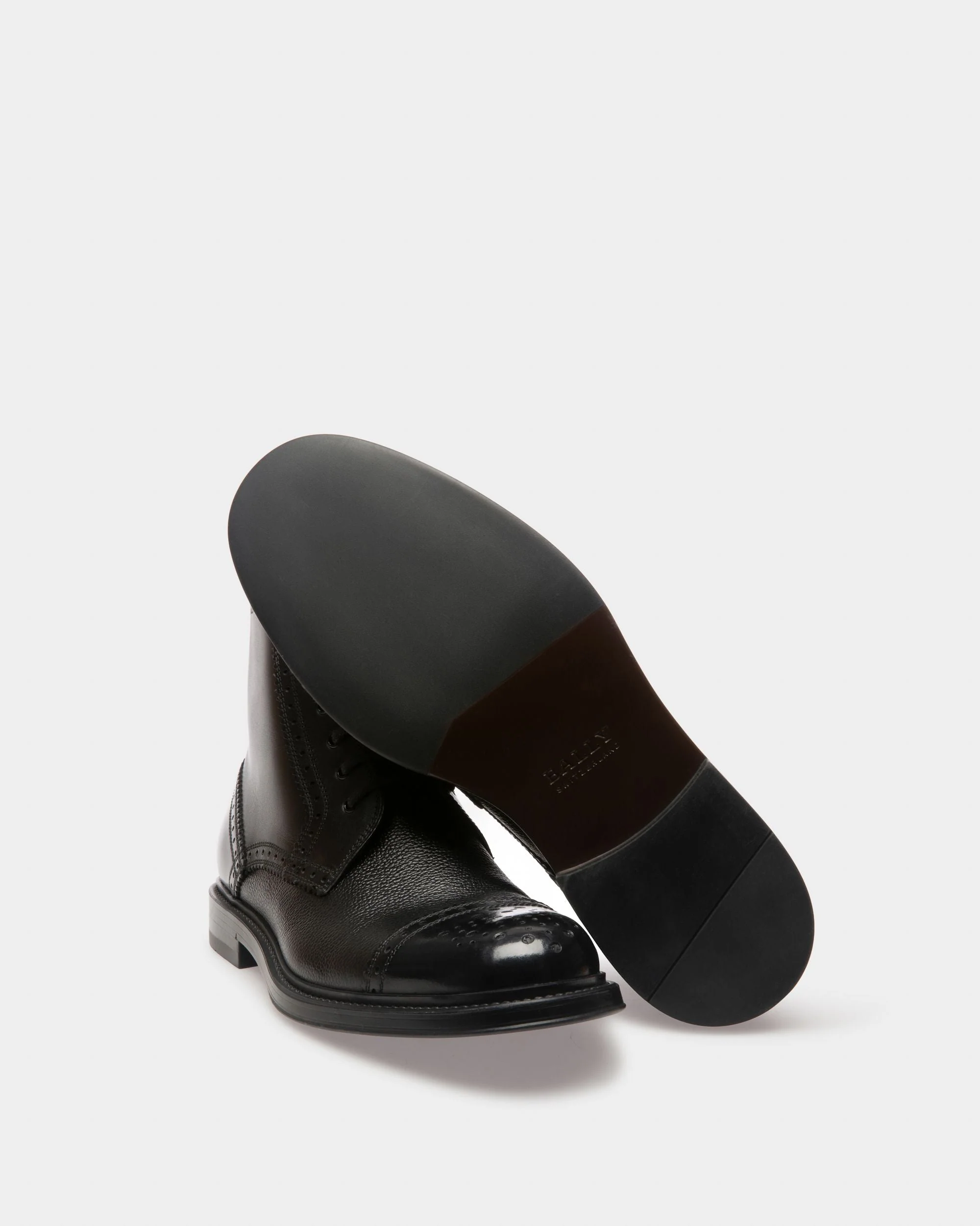 Nicoldon Leather Boots In Black - Image 5