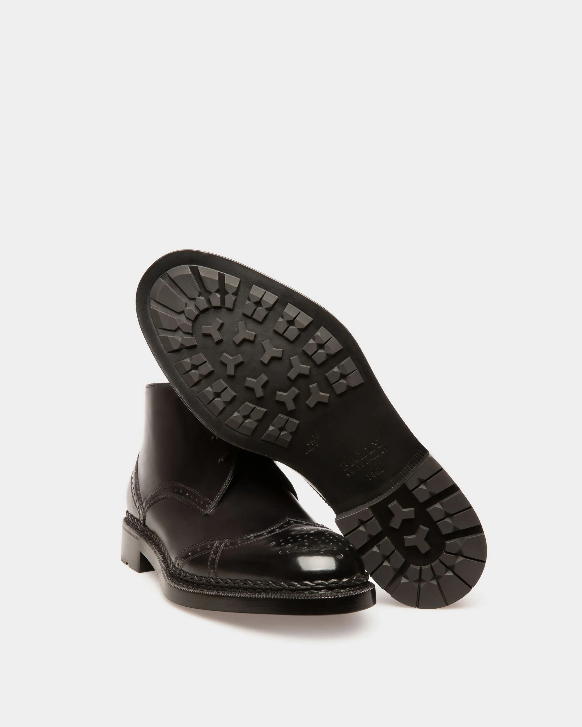 Oktavio Leather Boots In Black - Image 4