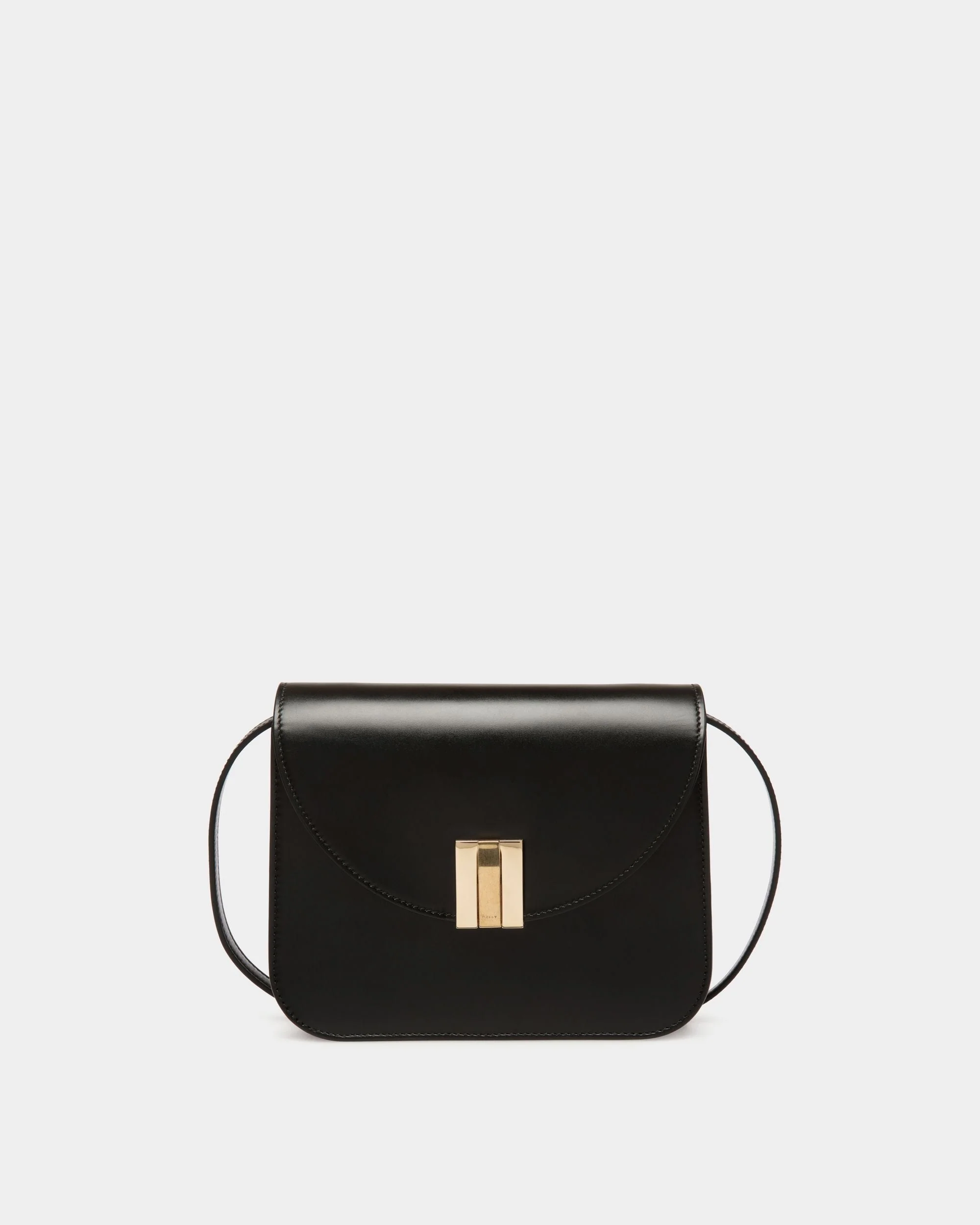 Ollam Crossbody Bag in Black Leather