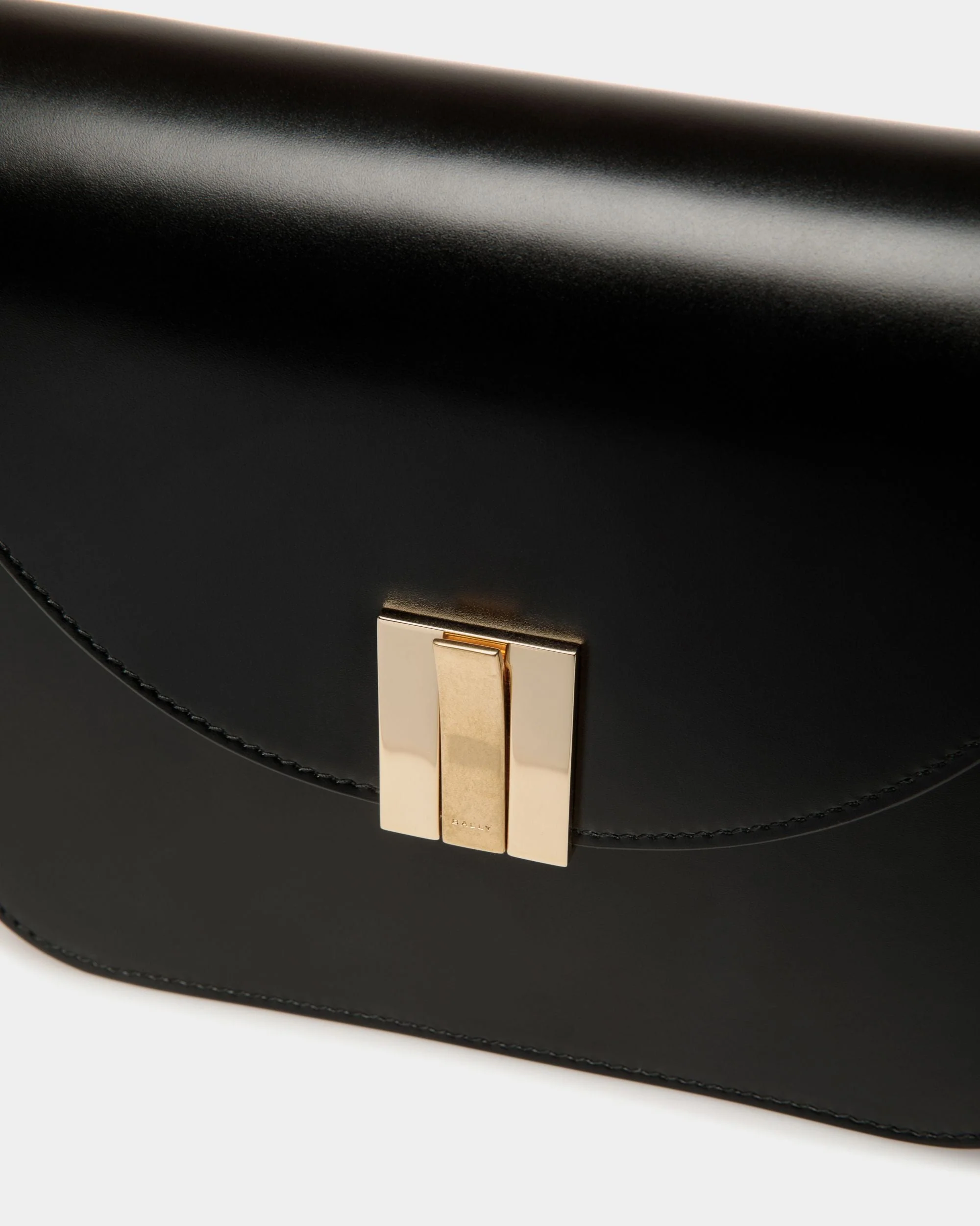 Ollam Crossbody Bag in Black Leather - Image 6