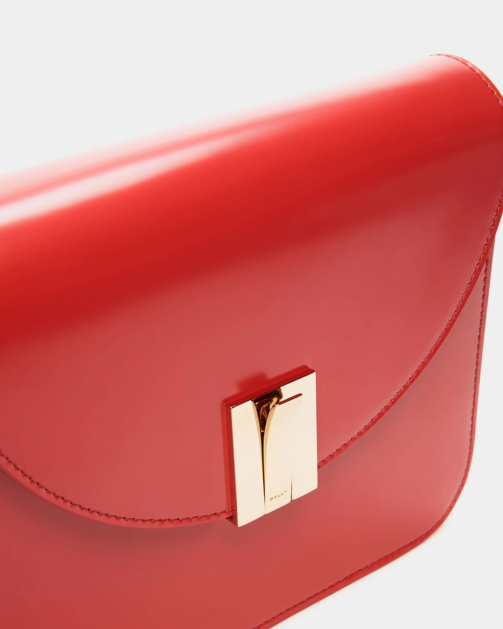 Ollam Crossbody Bag in Red Leather - Image 5