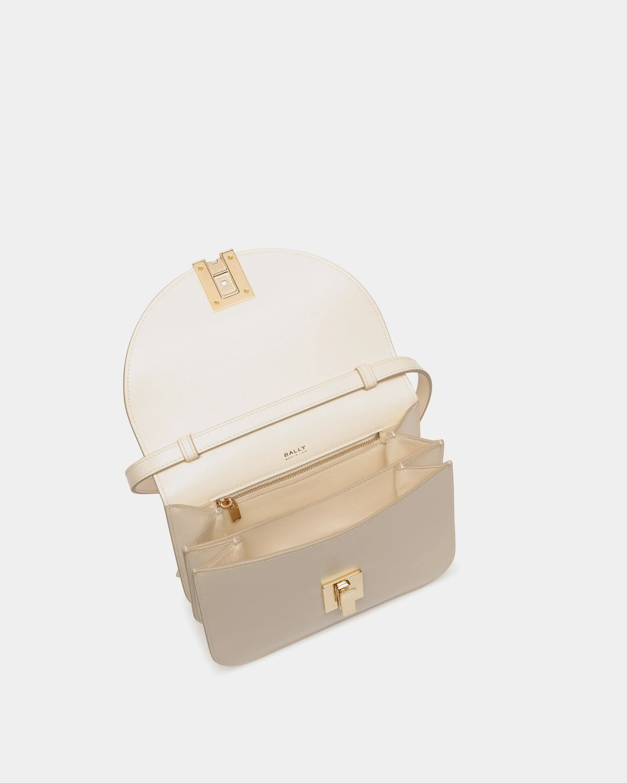 Ollam Crossbody Bag In White Leather - Image 4