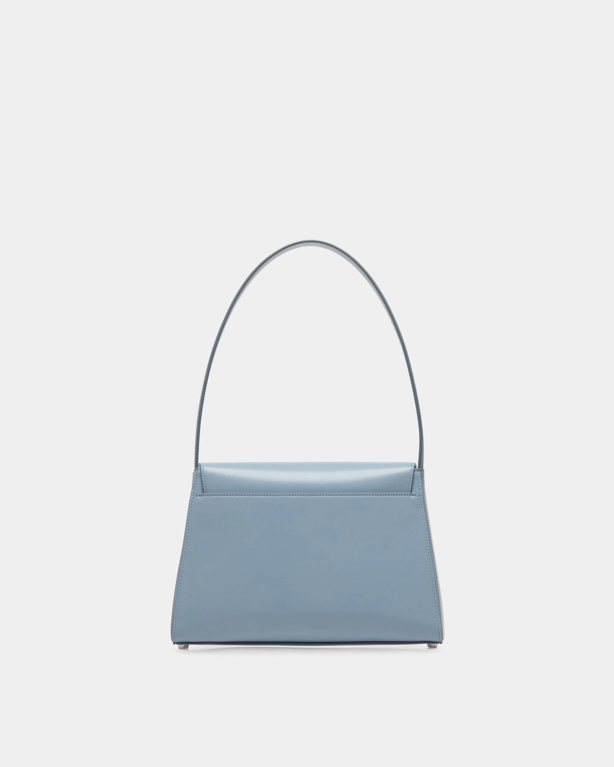 Ollam Shoulder Bag in Light Blue Leather - Image 3