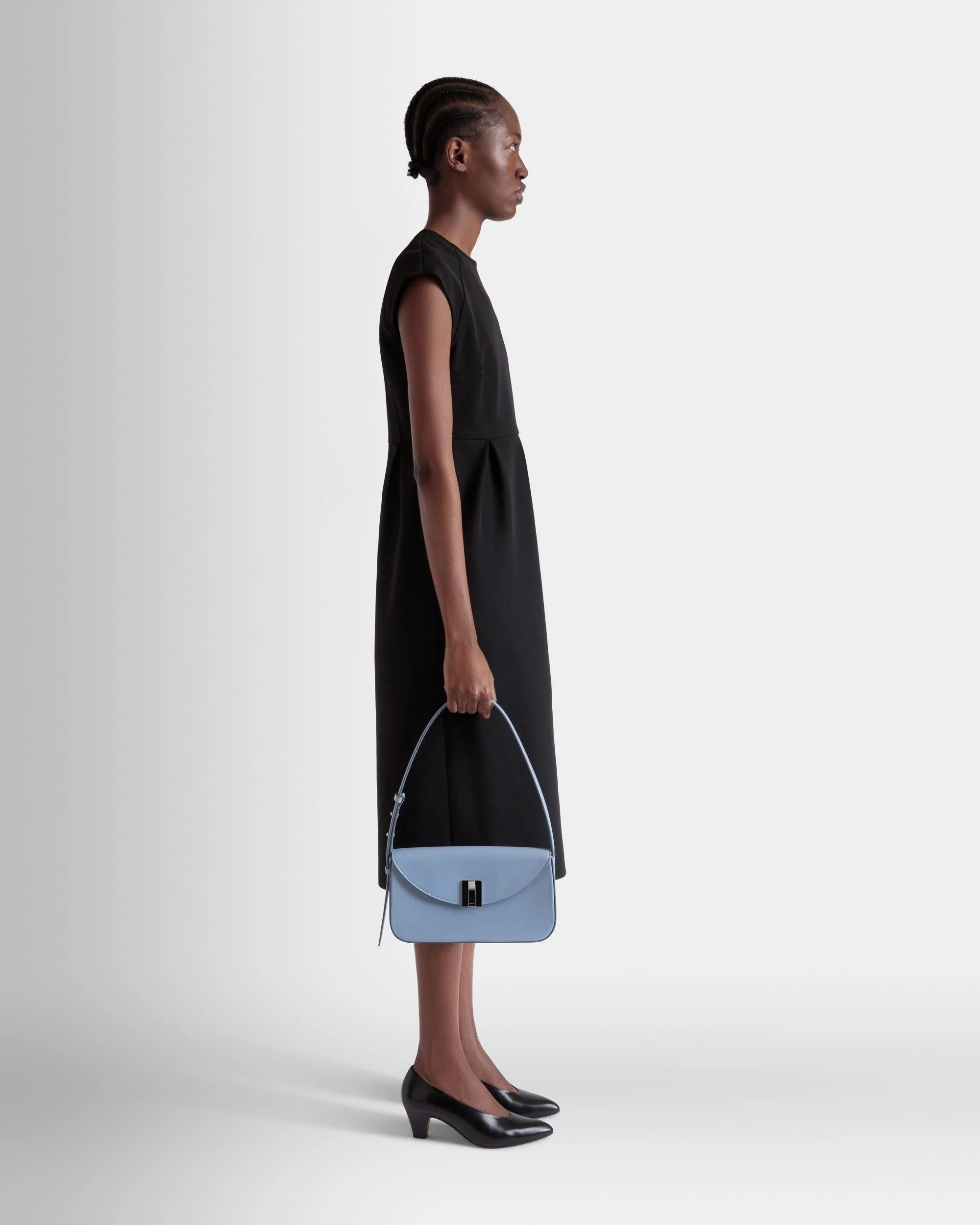 Ollam Small Shoulder Bag in Light Blue Leather - Image 2