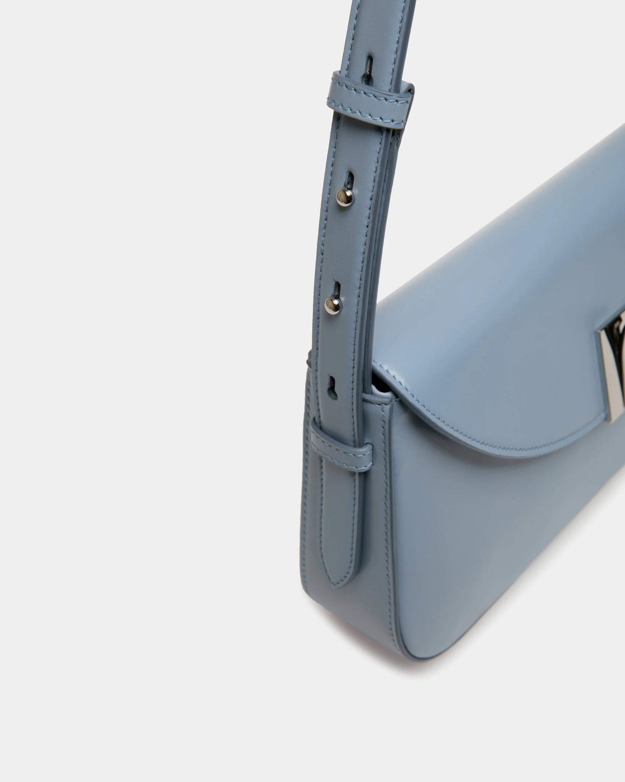 Ollam Small Shoulder Bag in Light Blue Leather - Image 6