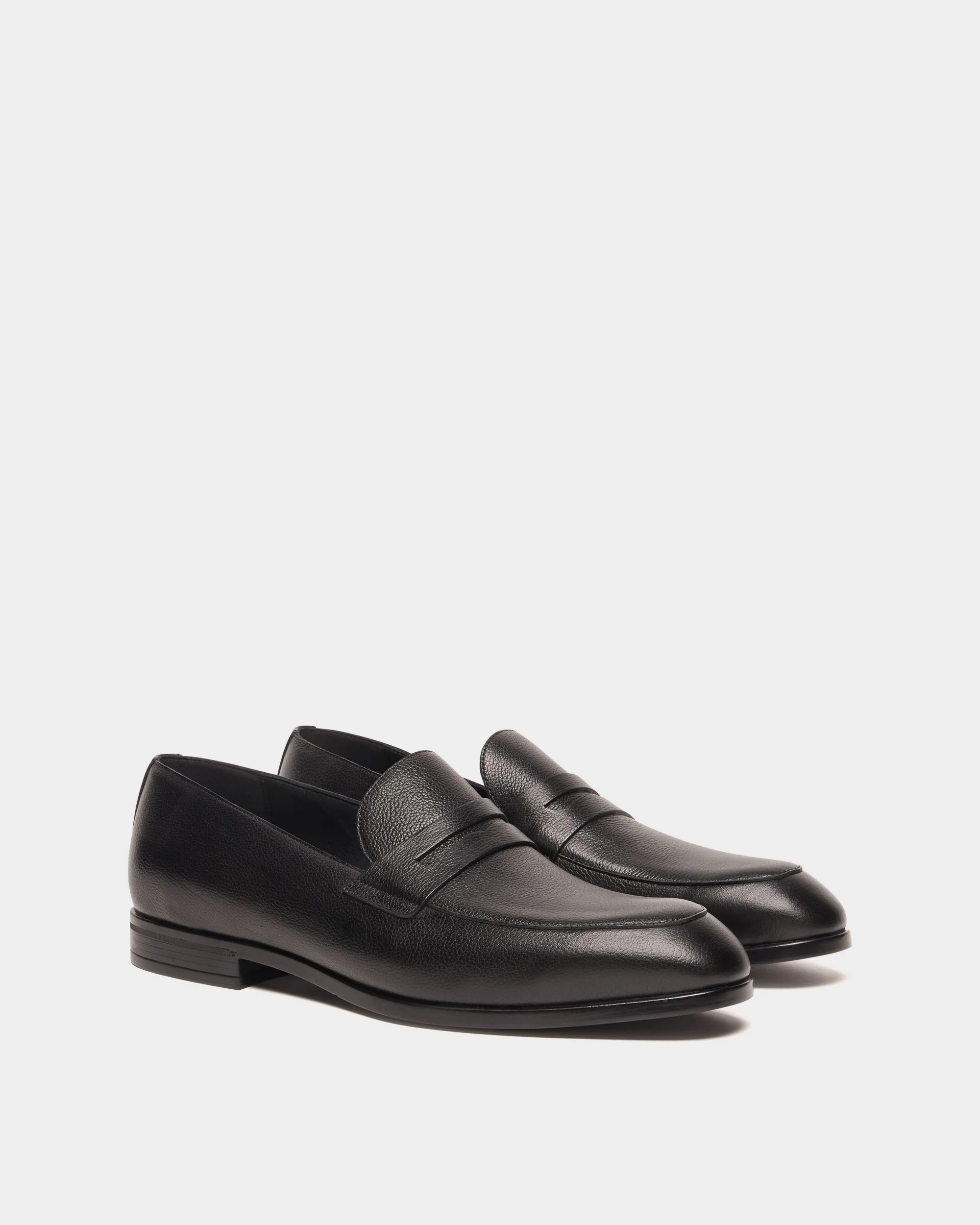 Onizy Loafer In Black Grained Leather - Image 2