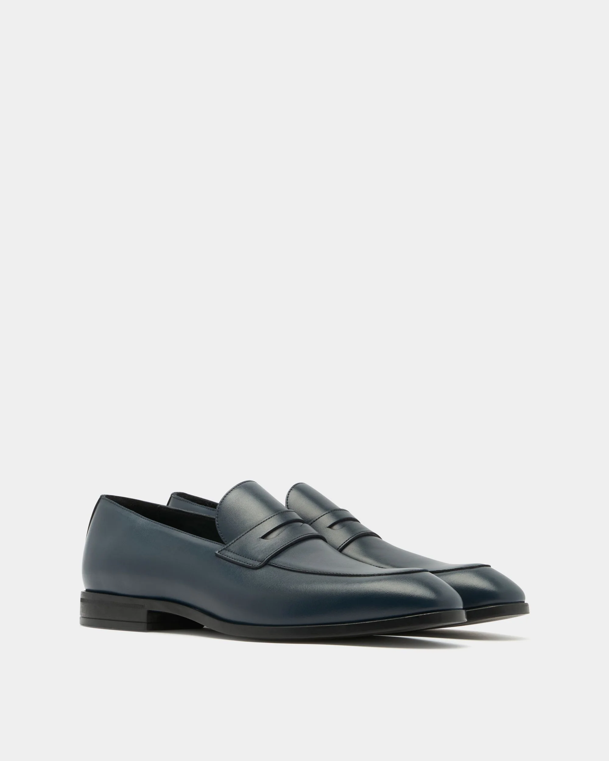 Onizy Loafer in Blue Leather - Image 2