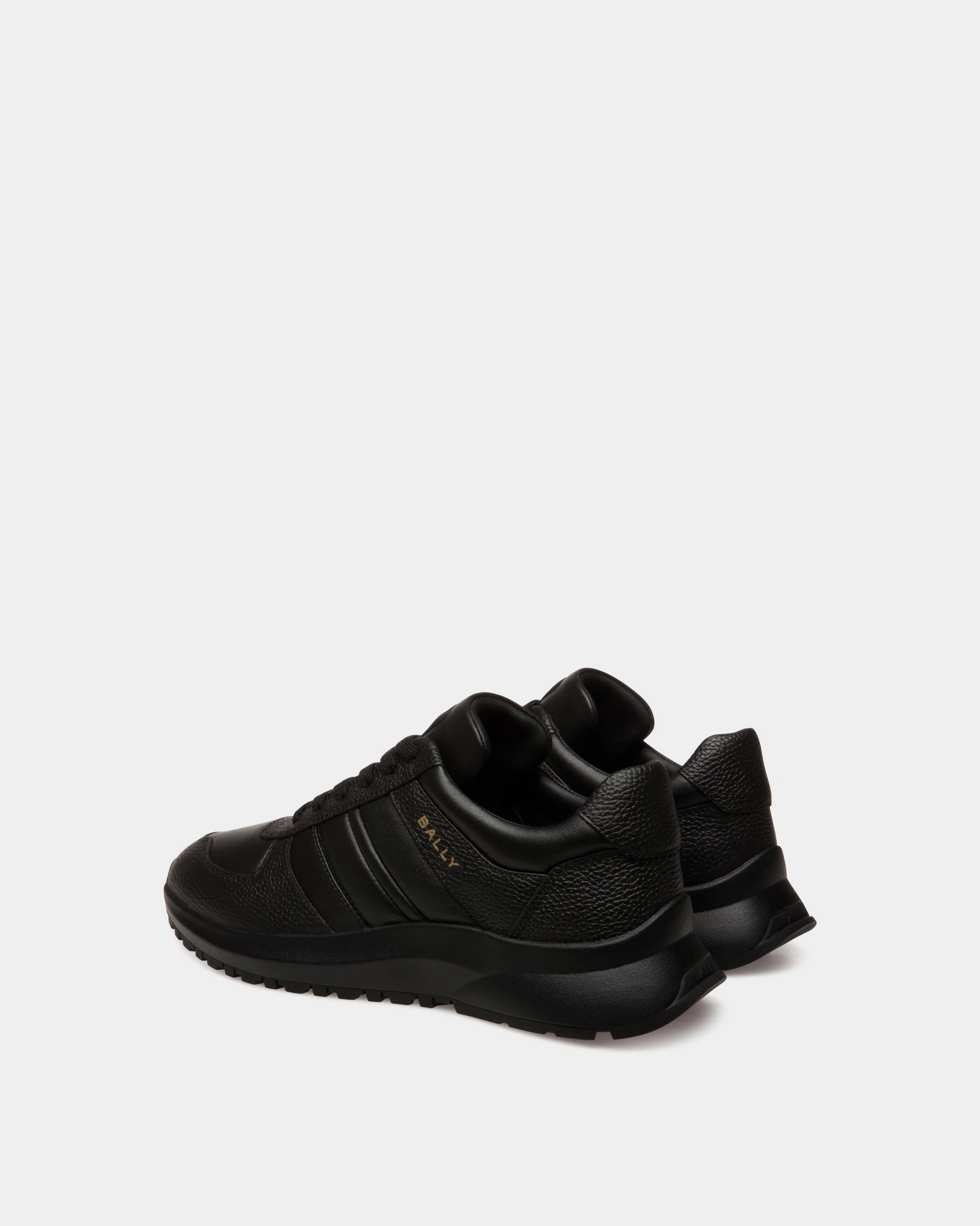 Outline Sneaker in Black Grained Leather - Image 4